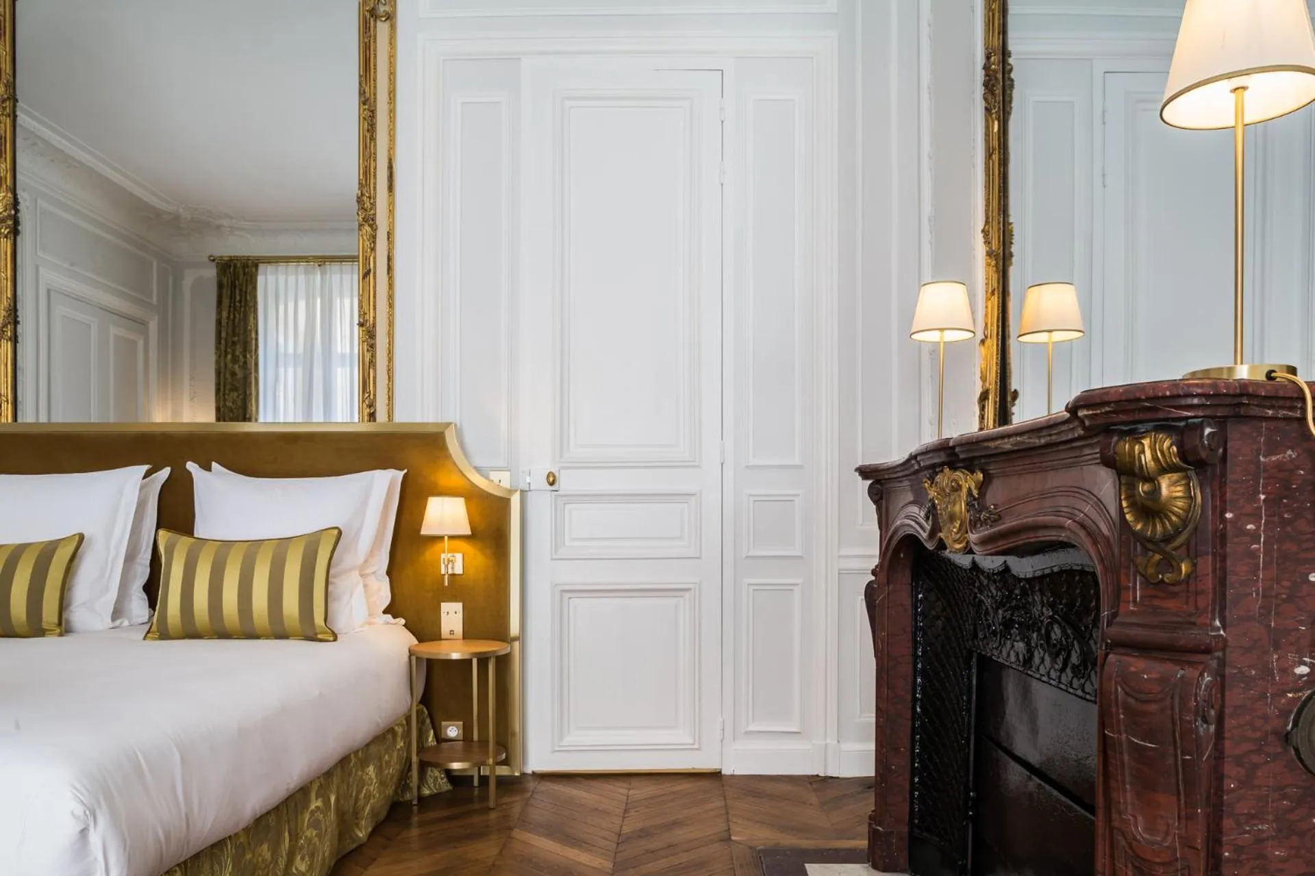 Bed in Hôtel Alfred Sommier