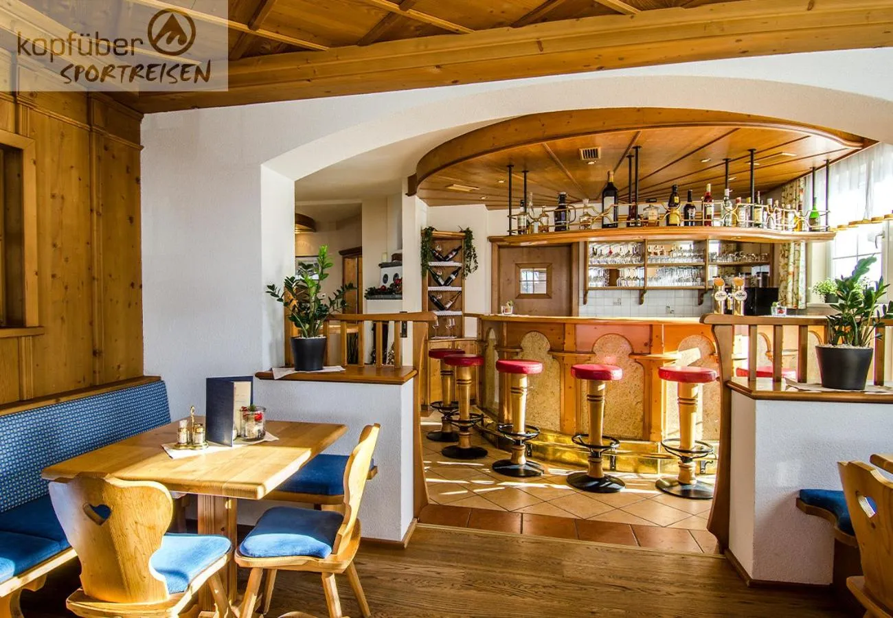 Lounge or bar in Sporthotel Daniel