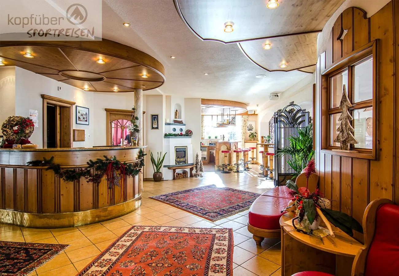 Lobby or reception in Sporthotel Daniel