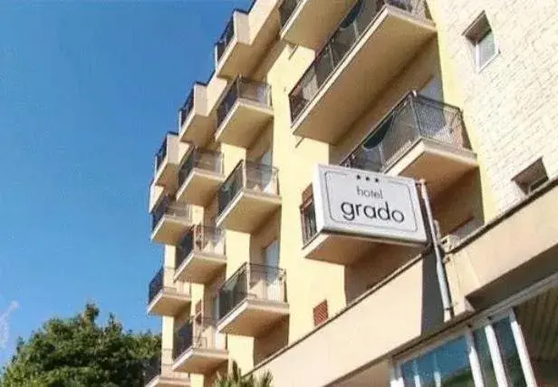 Decorative detail, Property Building in Hotel Grado