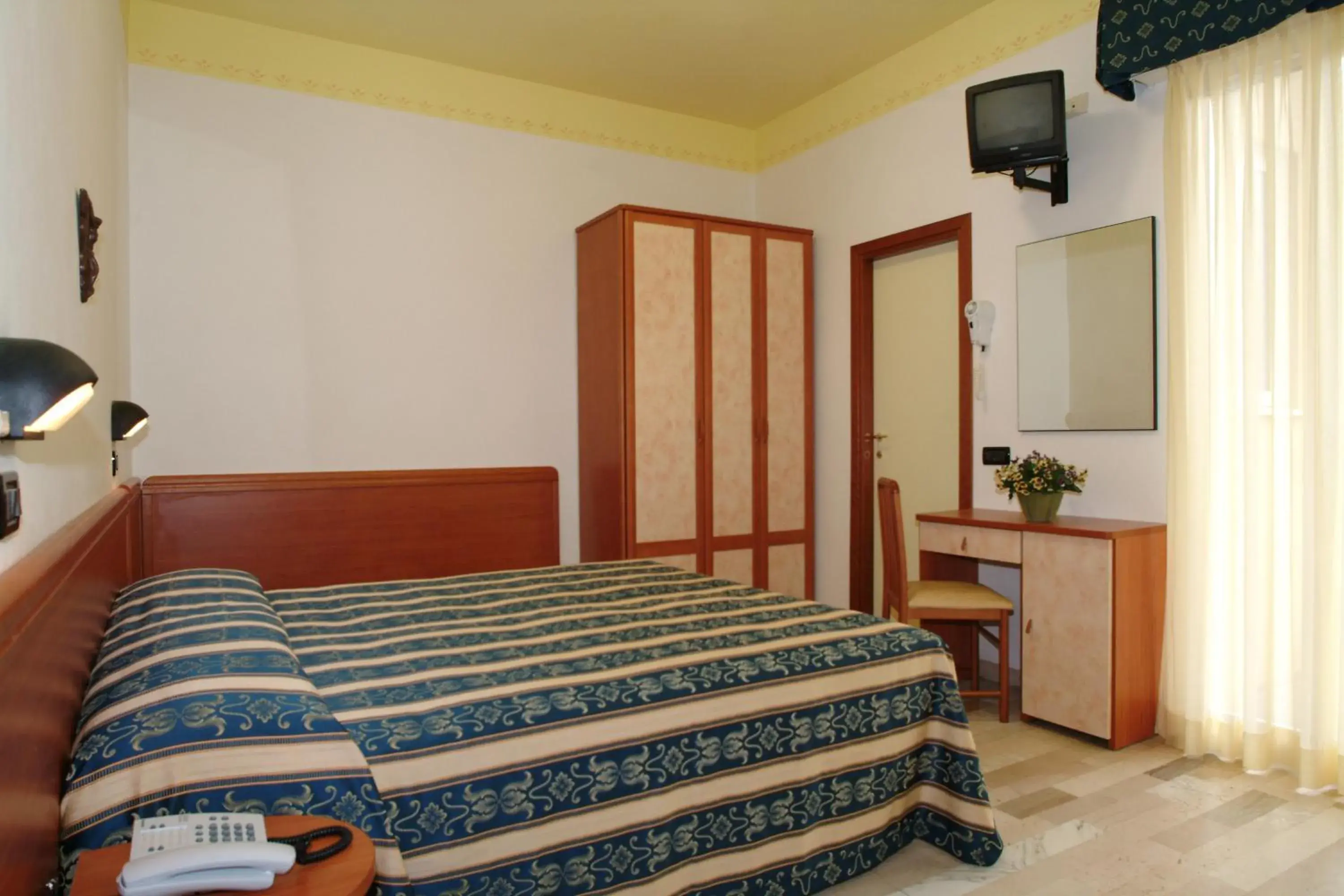 Bedroom, Bed in Hotel Grado