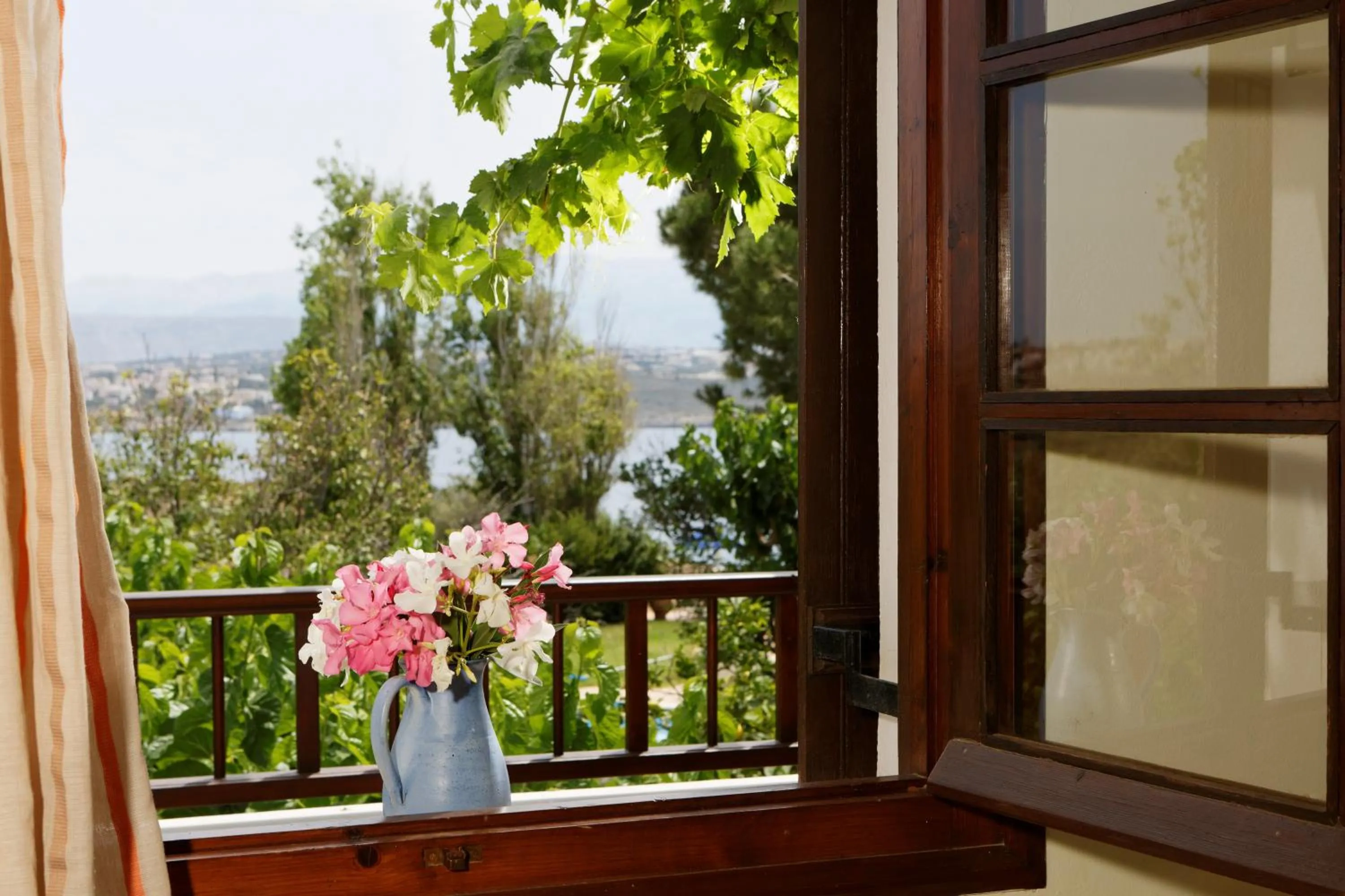 Sea view in Alianthos Suites