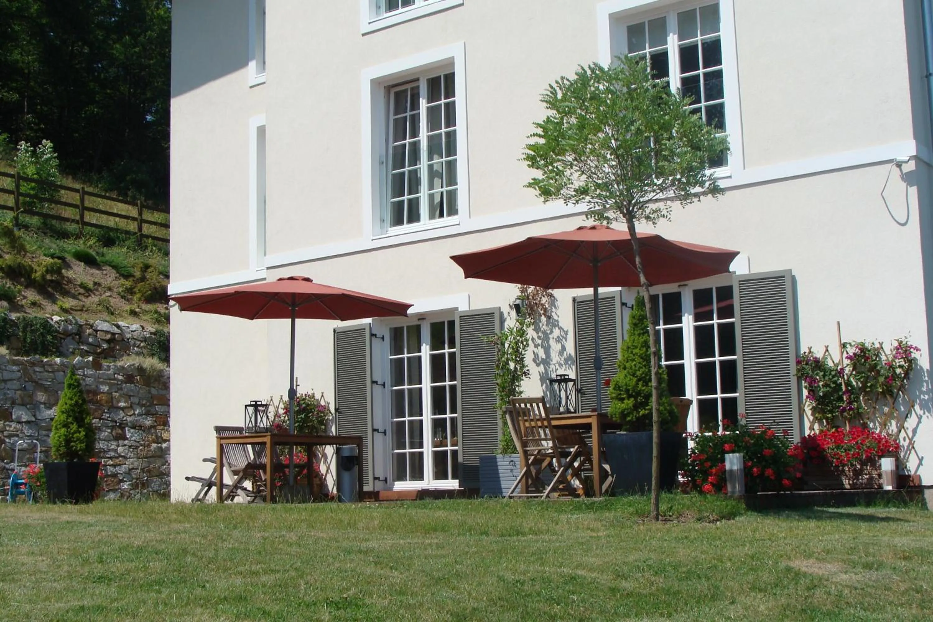 Facade/entrance in Rezydencja Villa Nova