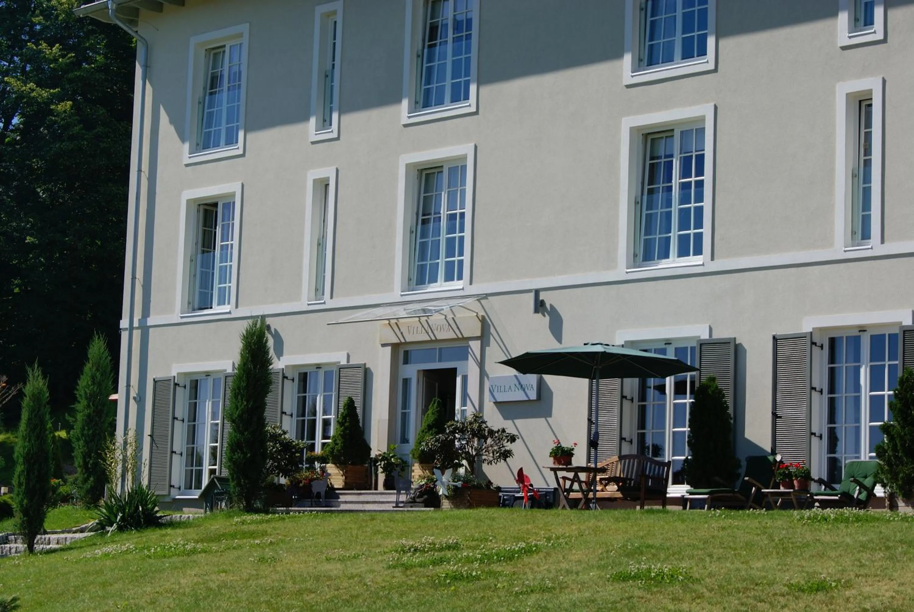 Facade/entrance in Rezydencja Villa Nova