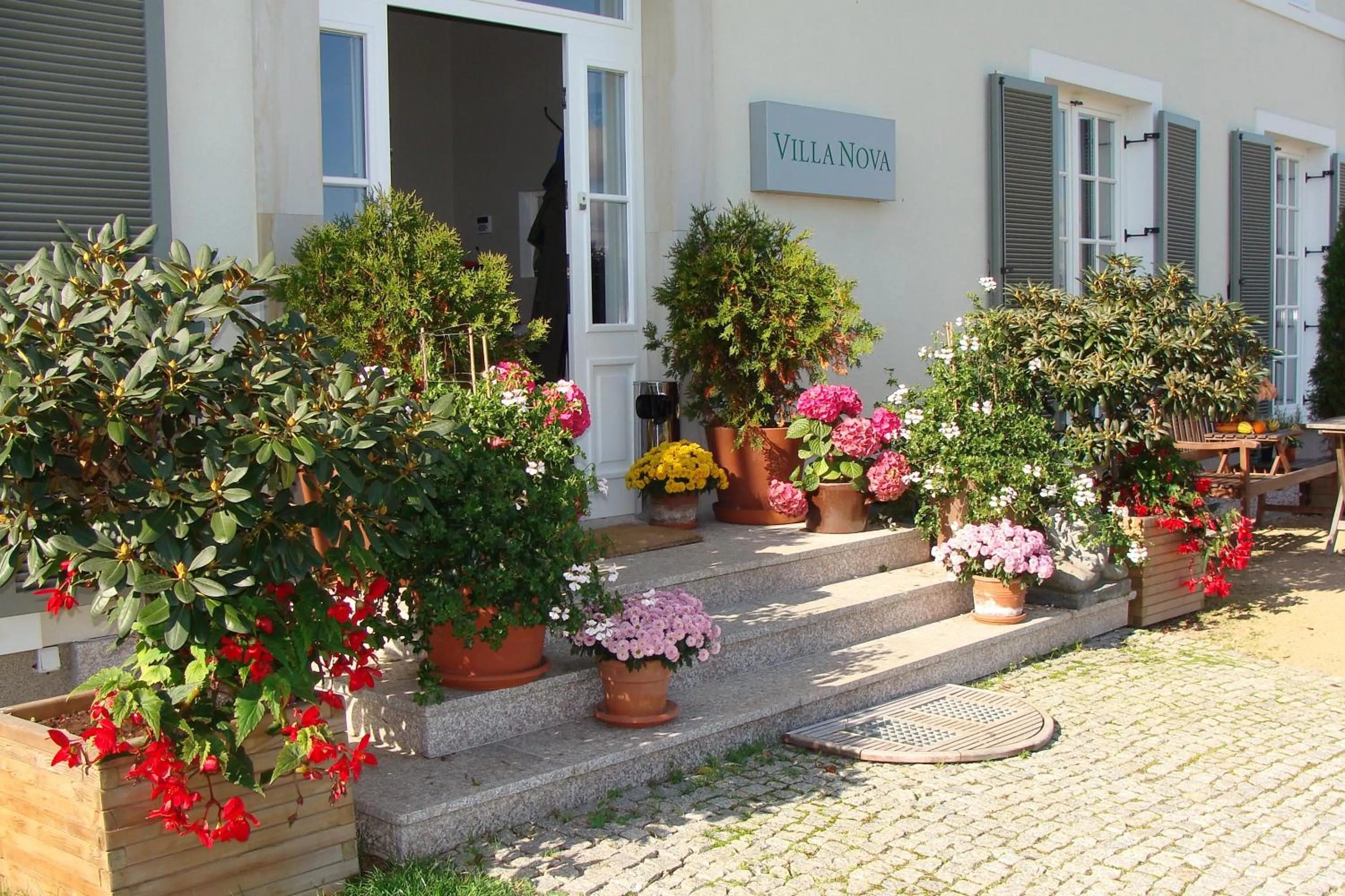 Facade/entrance in Rezydencja Villa Nova