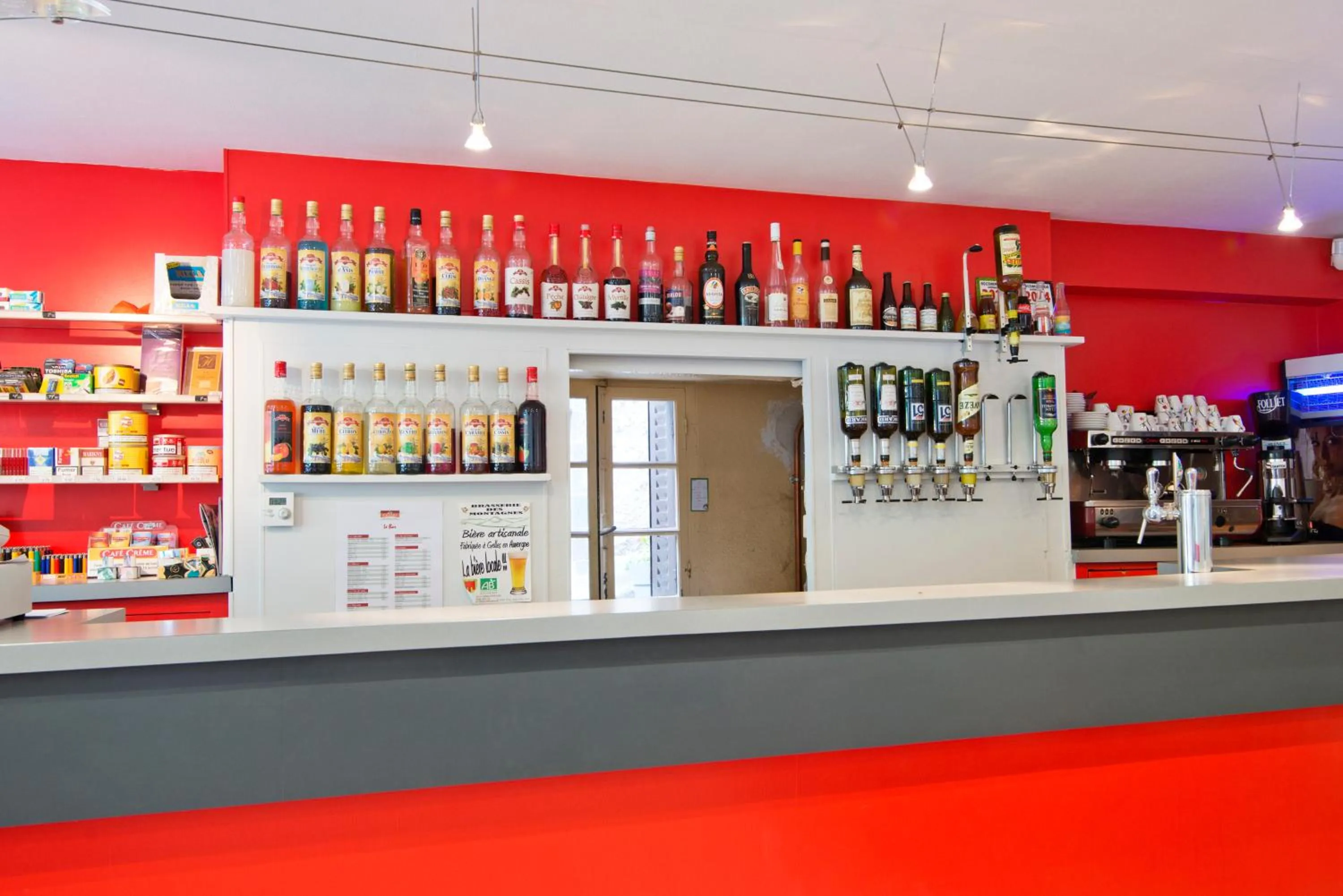 Area and facilities in Auberge Le Cantou - Hôtel Roche