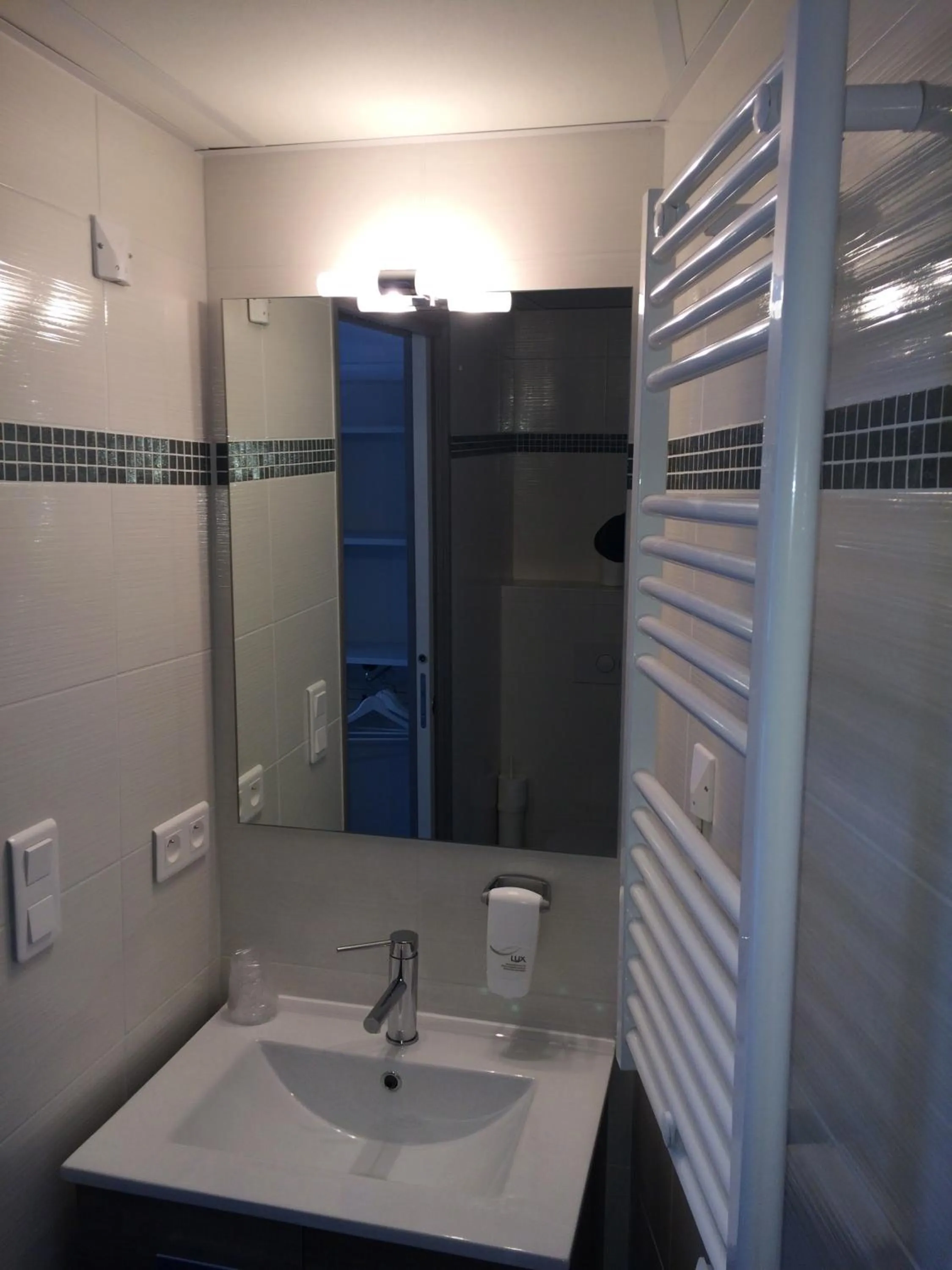 Bathroom in Auberge Le Cantou - Hôtel Roche