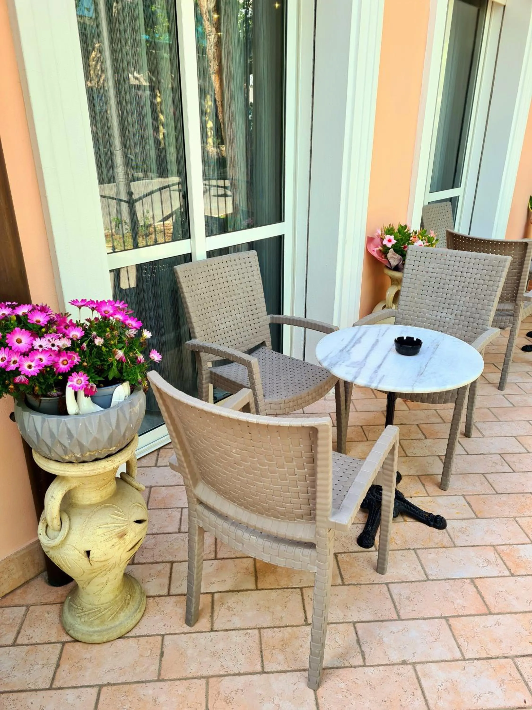 Property building in Hotel Laura