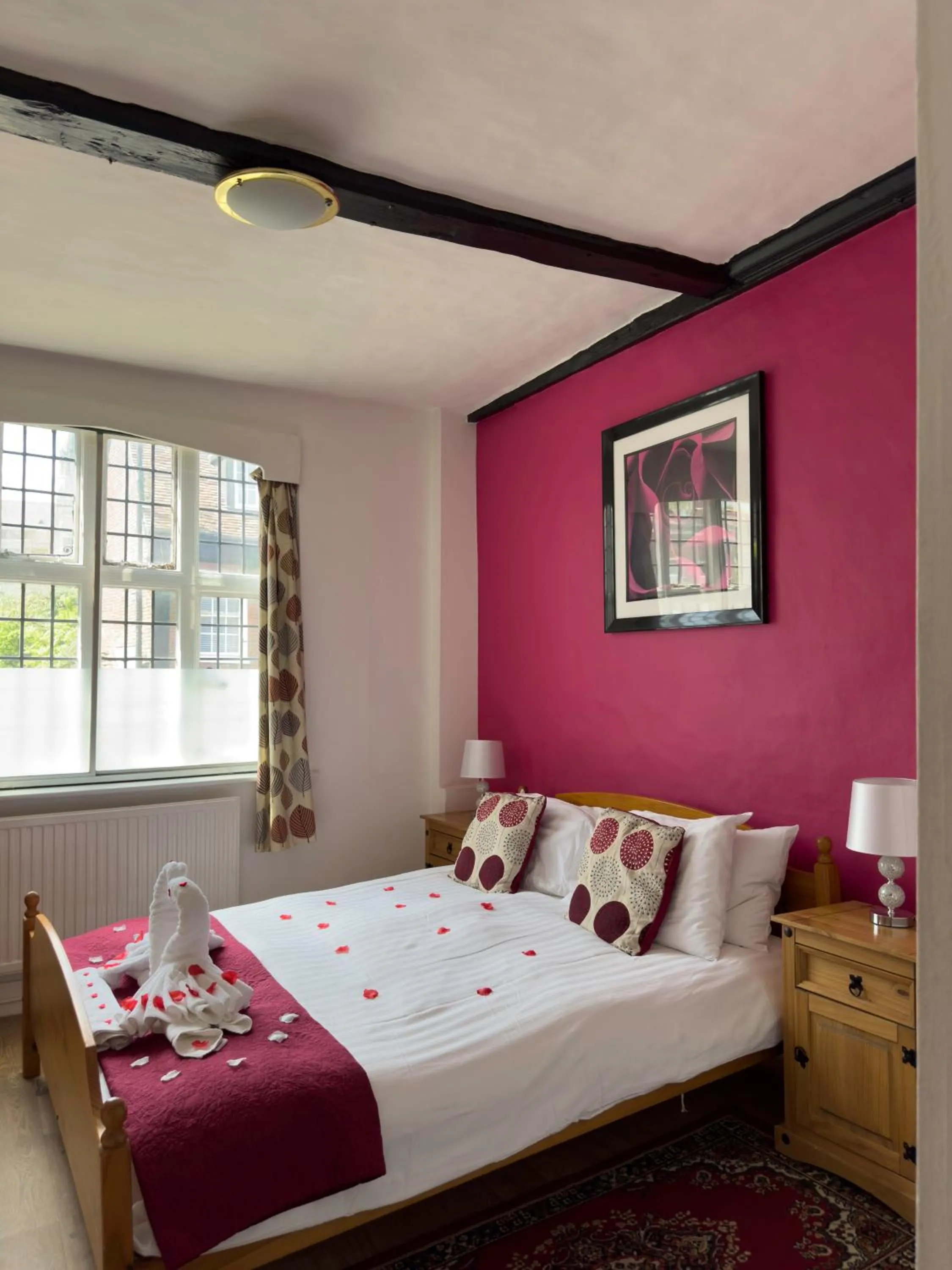 Bed in White Hart Hotel