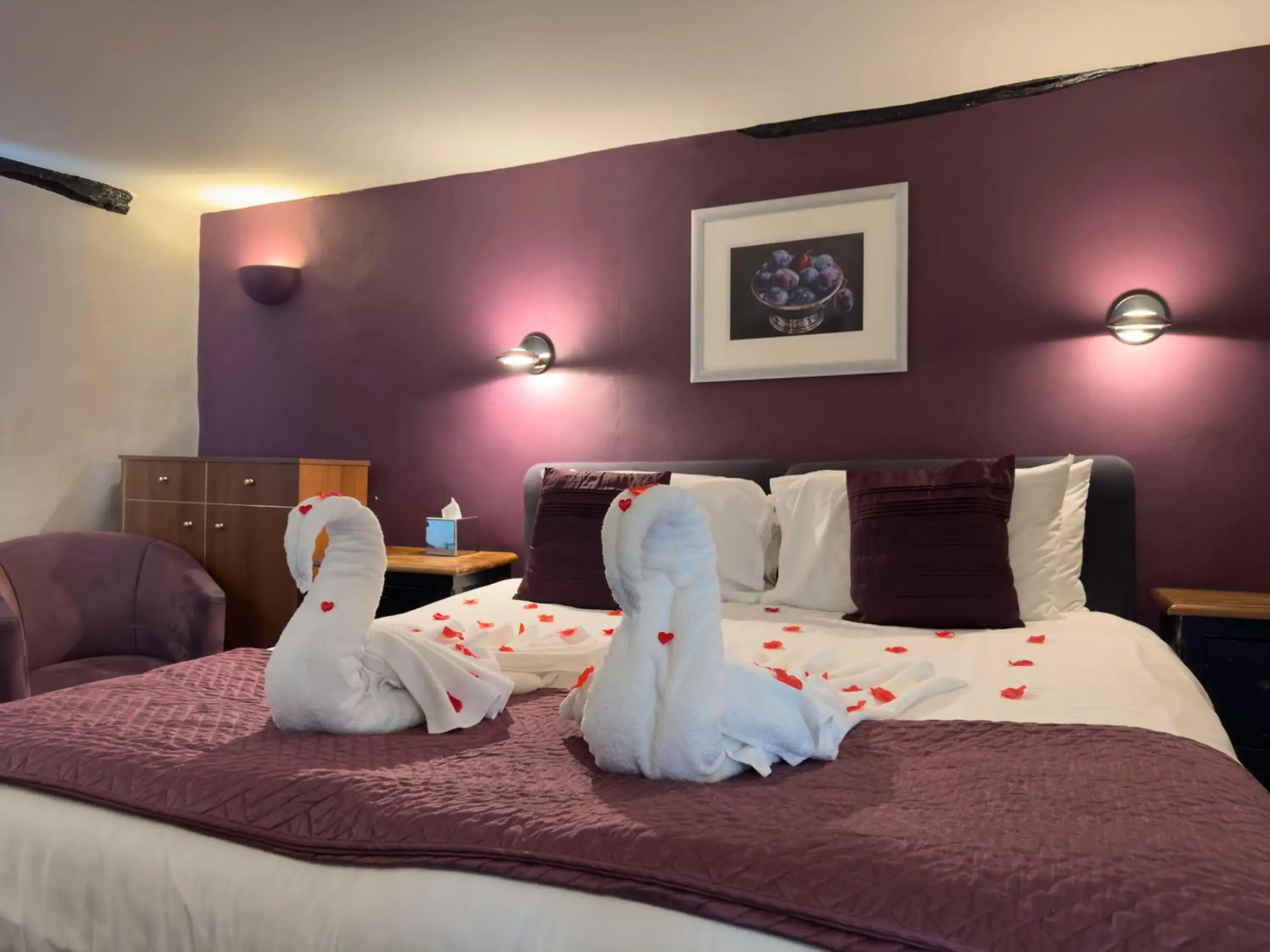 Bedroom, Bed in White Hart Hotel Bedroom, Bed in White Hart Hotel