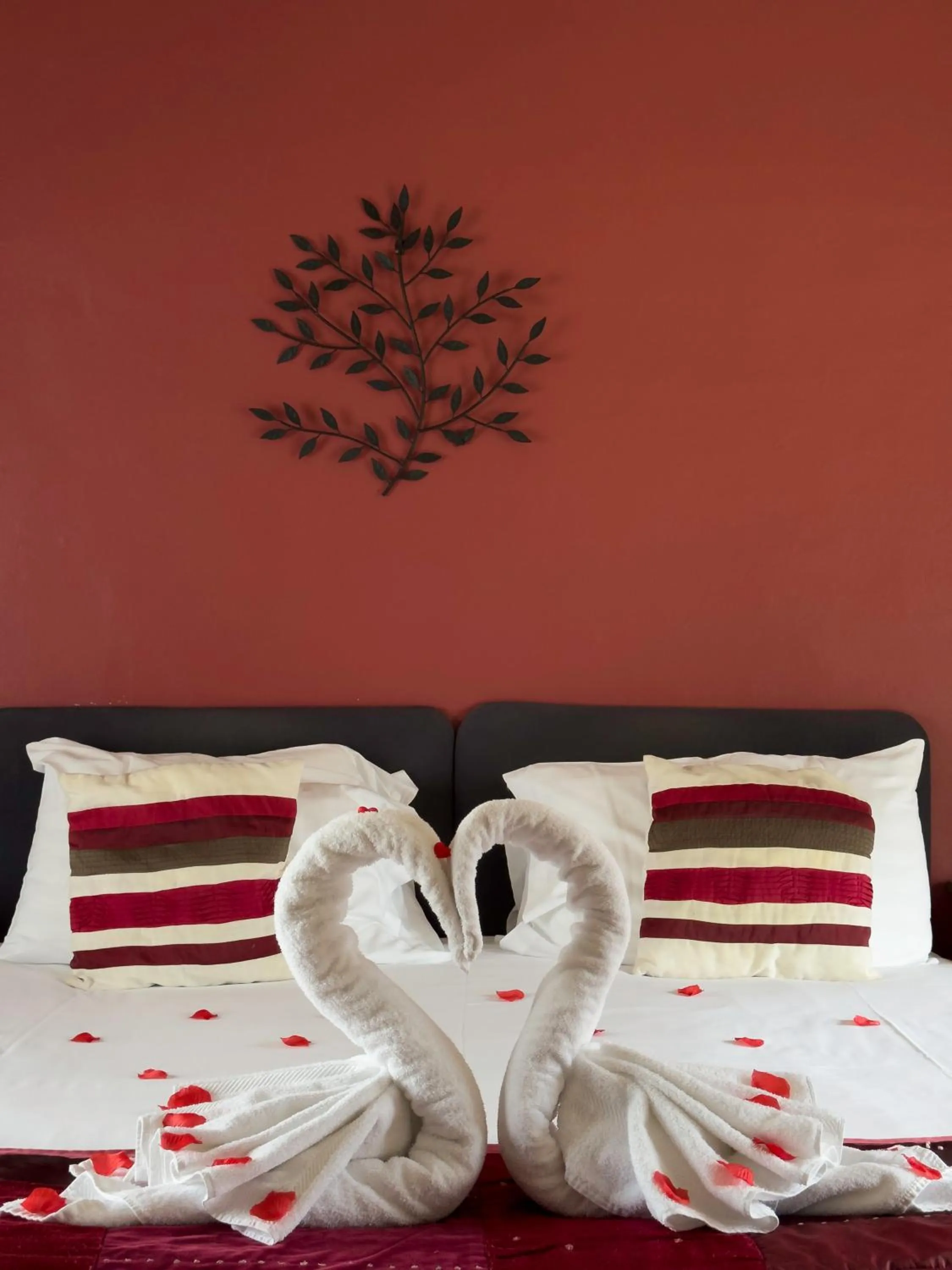 Bedroom, Bed in White Hart Hotel