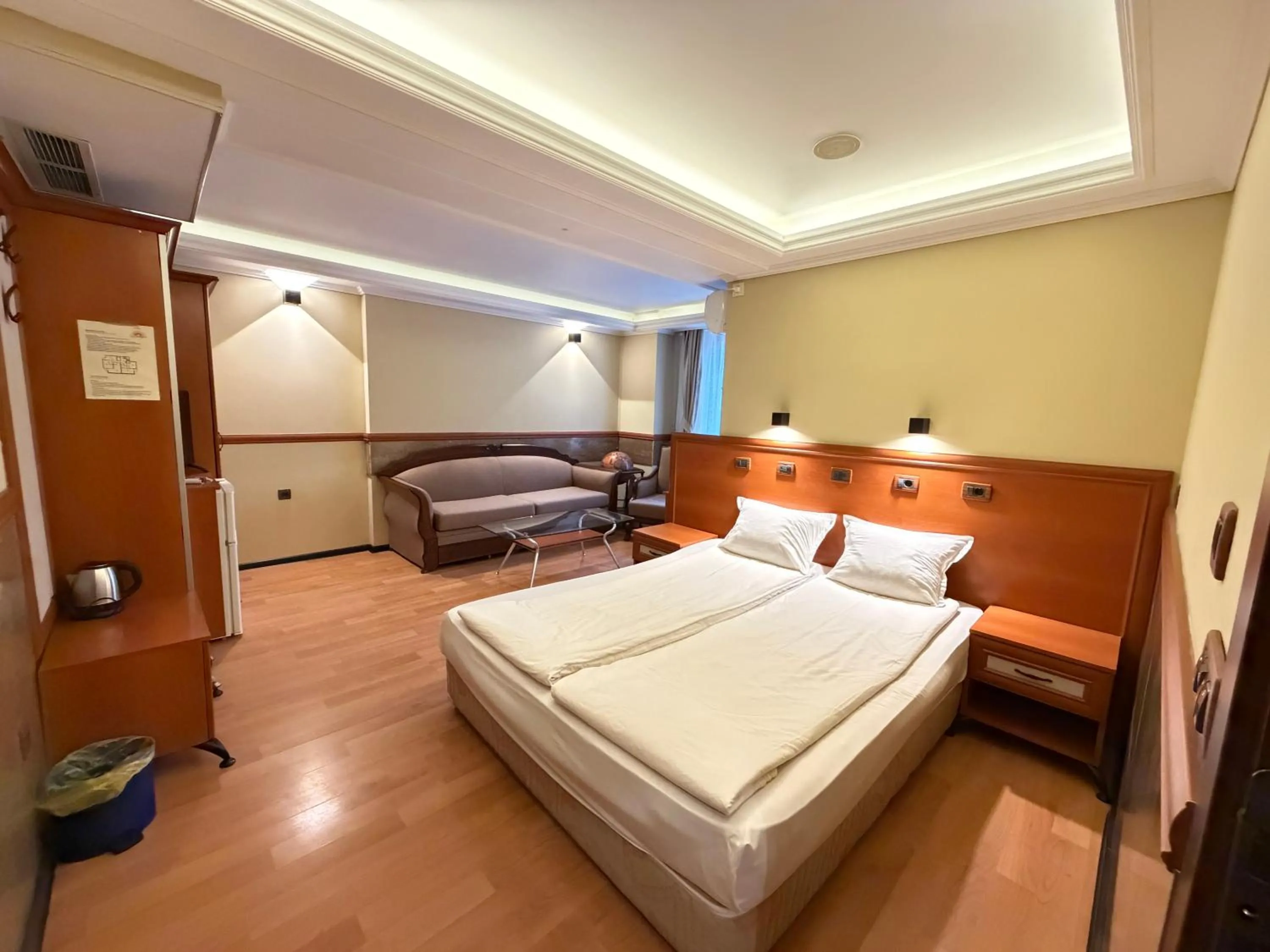 Bed in California Hotel