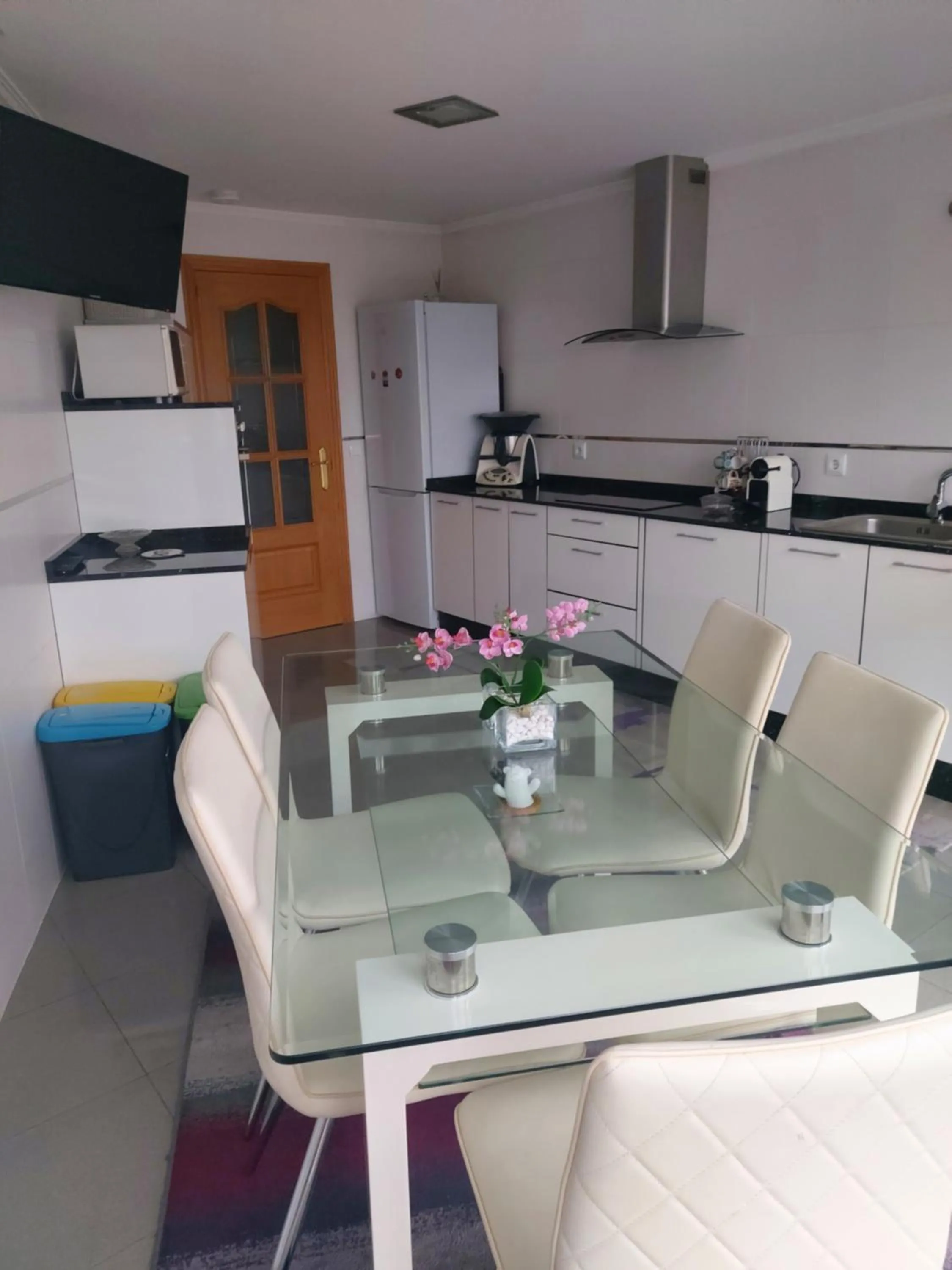 Kitchen or kitchenette in Duplex grandes cristaleras impresionantes vistas