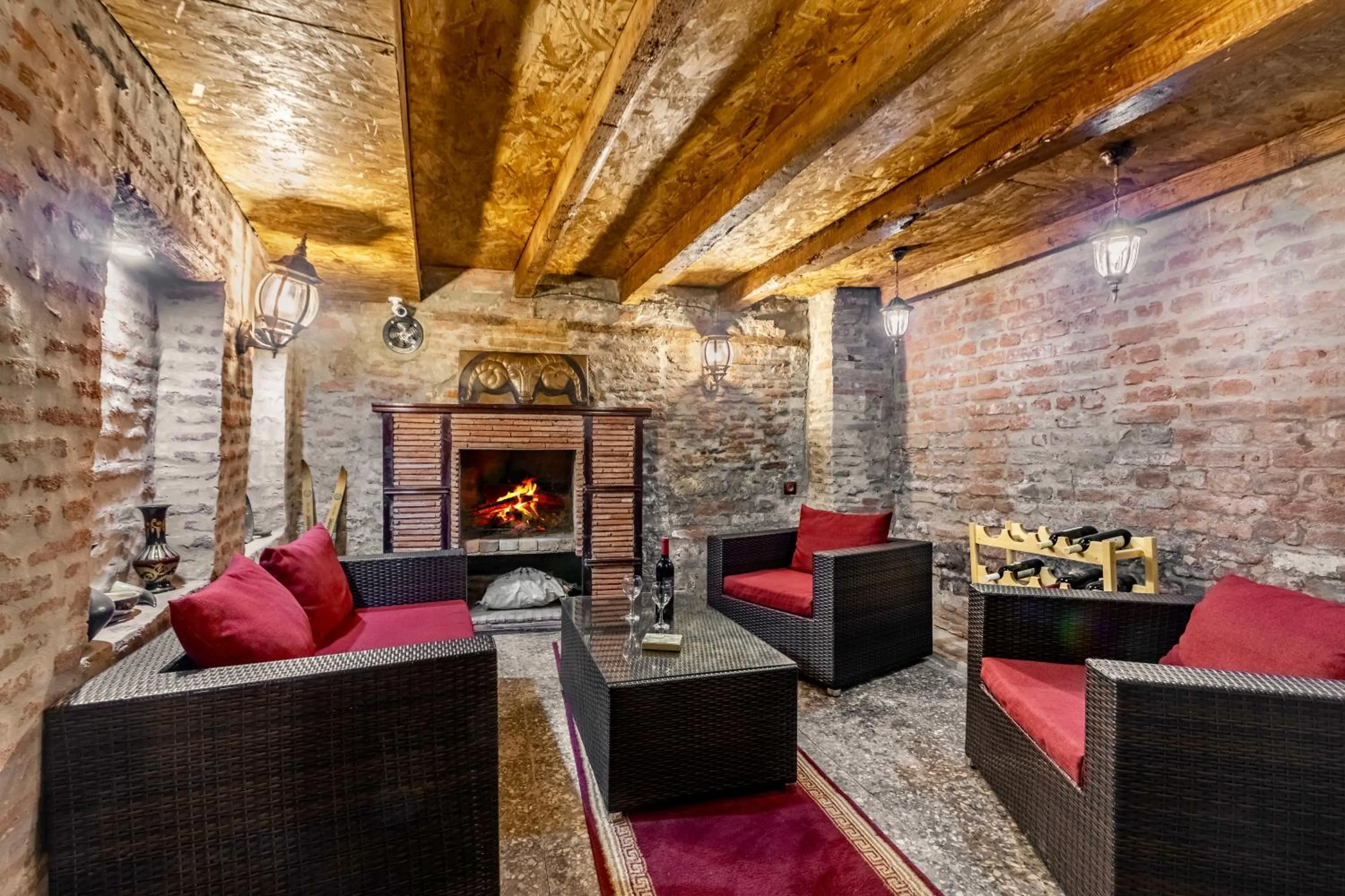 Lounge or bar in Q&B House