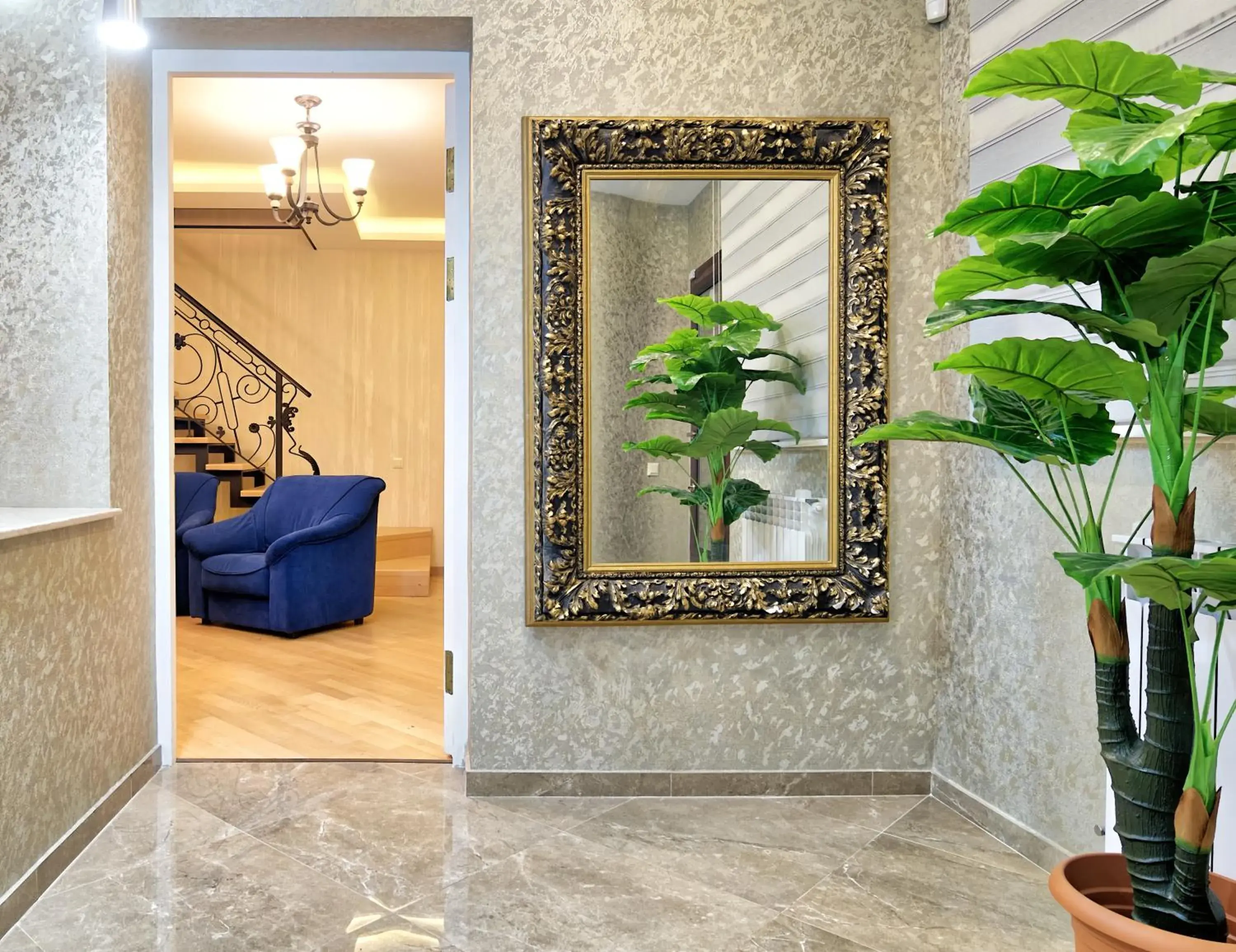 Four-Bedroom House in Q&B House Four-Bedroom House in Q&B House