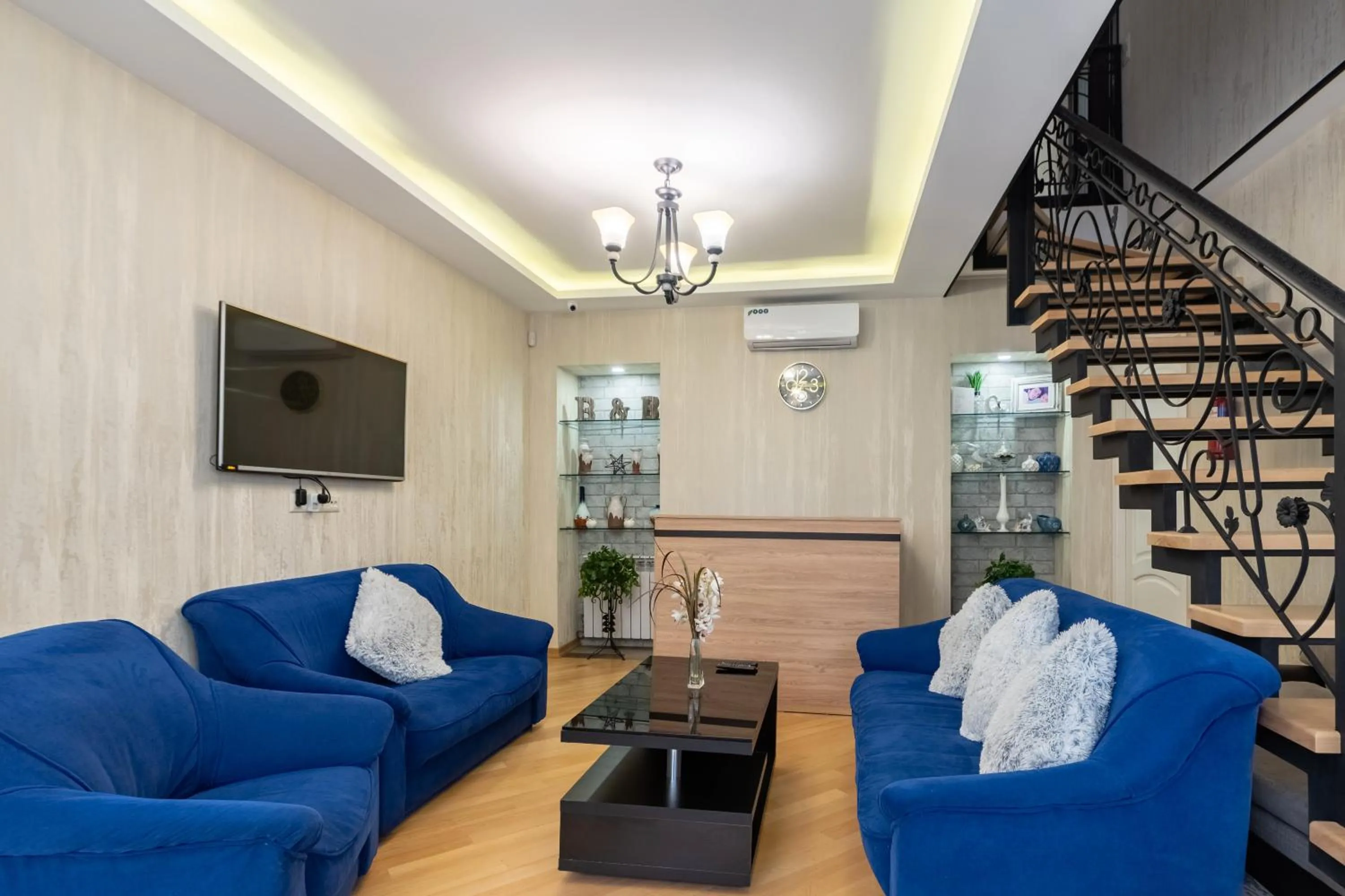 Lobby or reception in Q&B House