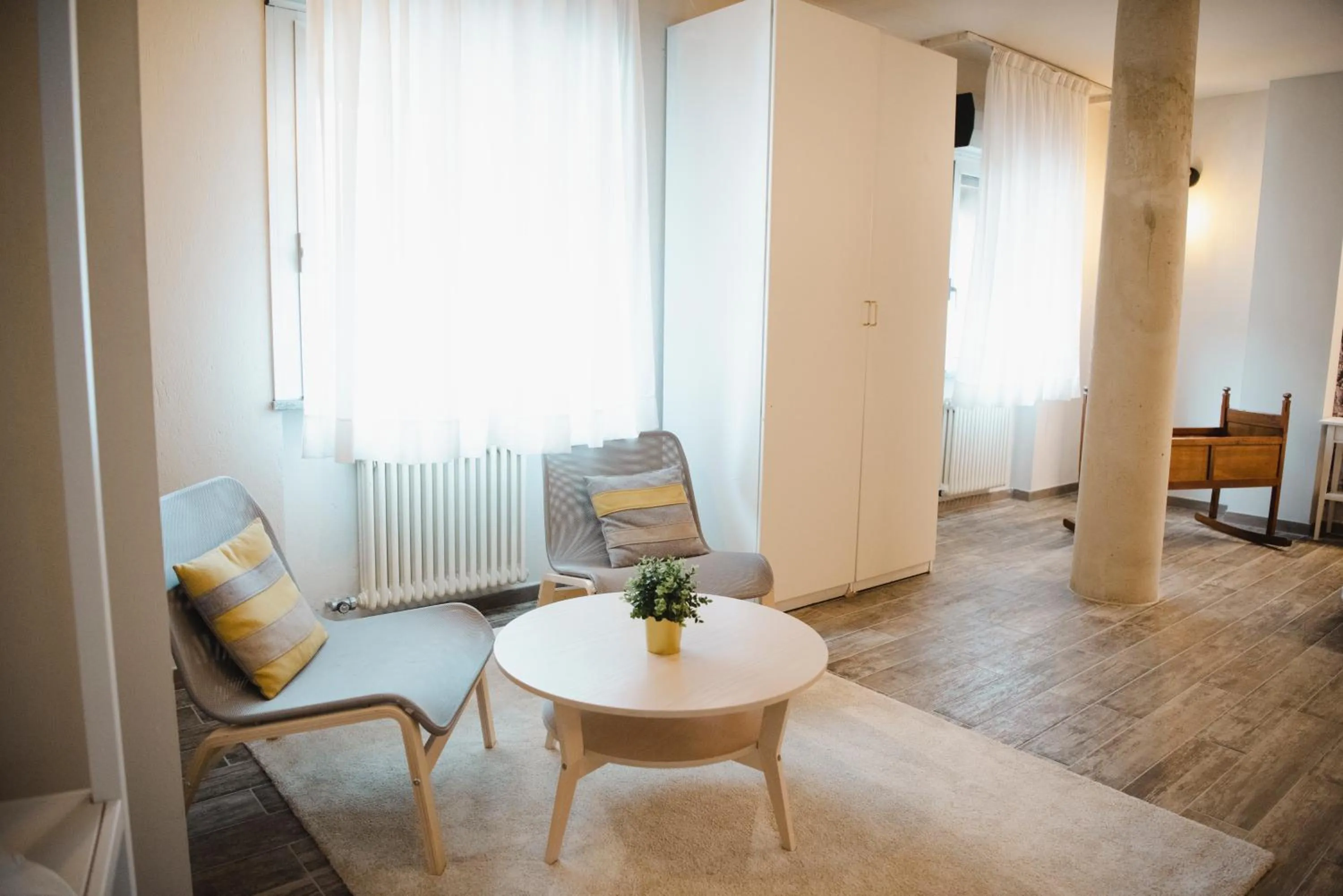 Seating area in Hotel Rendez Vous