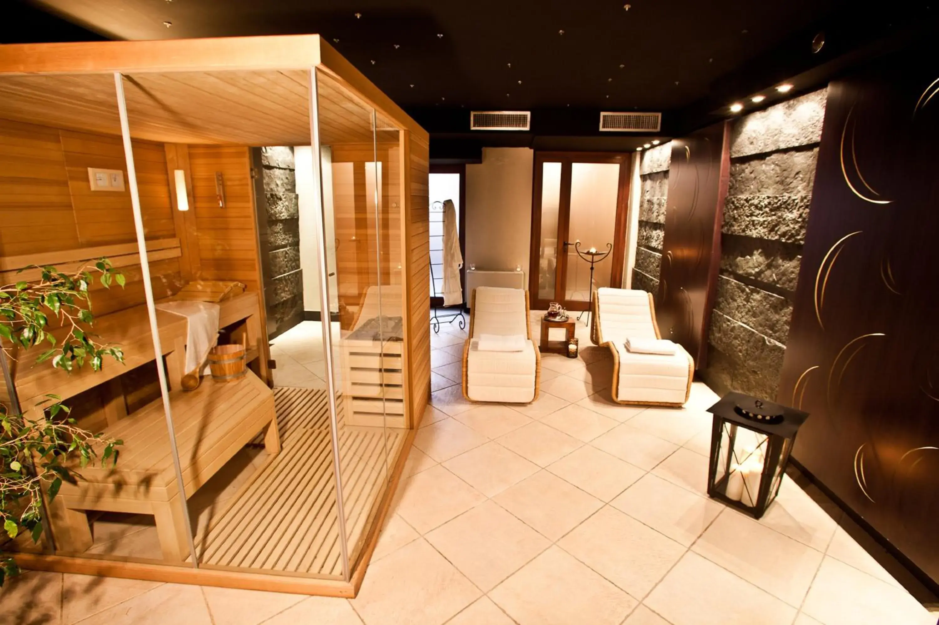 Spa and wellness centre/facilities in Hotel Rendez Vous Spa and wellness centre/facilities in Hotel Rendez Vous