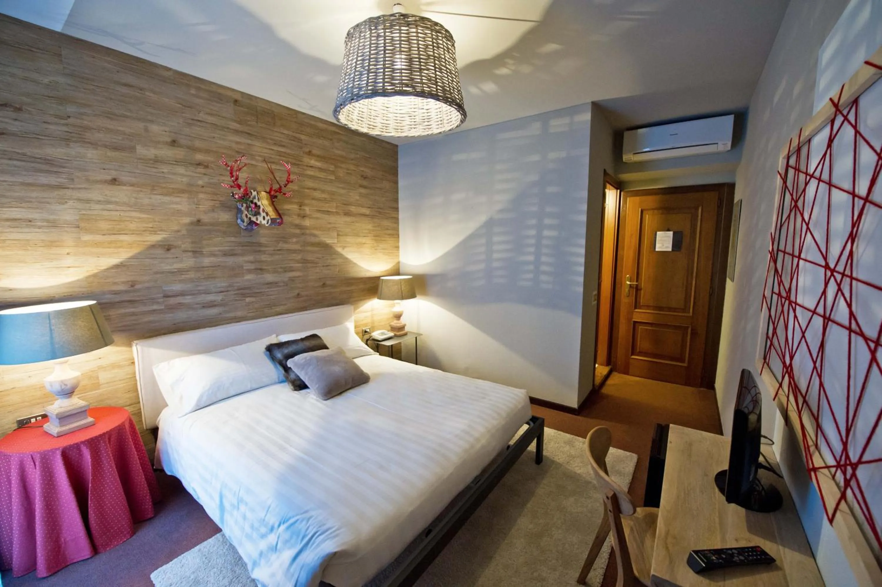 Bed in Hotel Rendez Vous