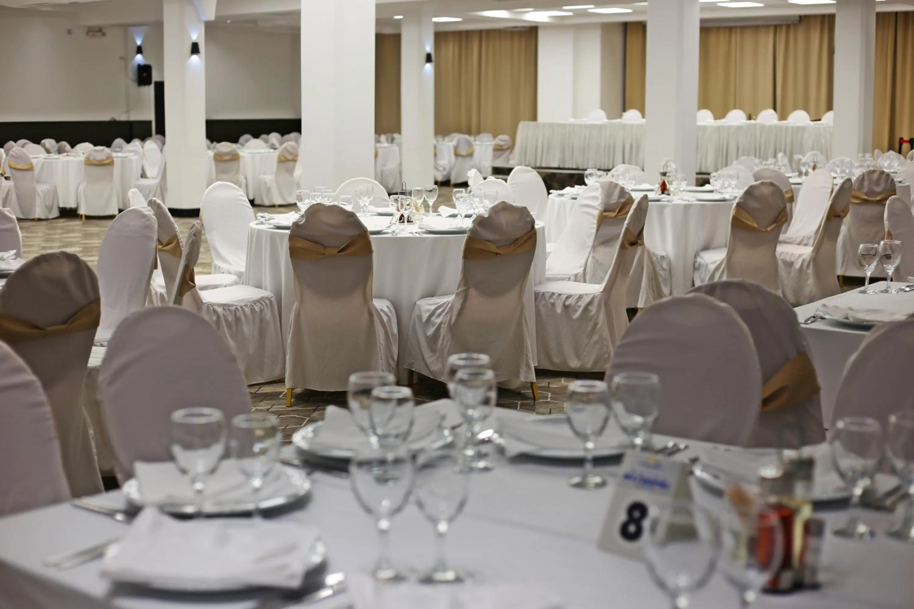 wedding in Hotel Metropol – Metropol Lake Resort