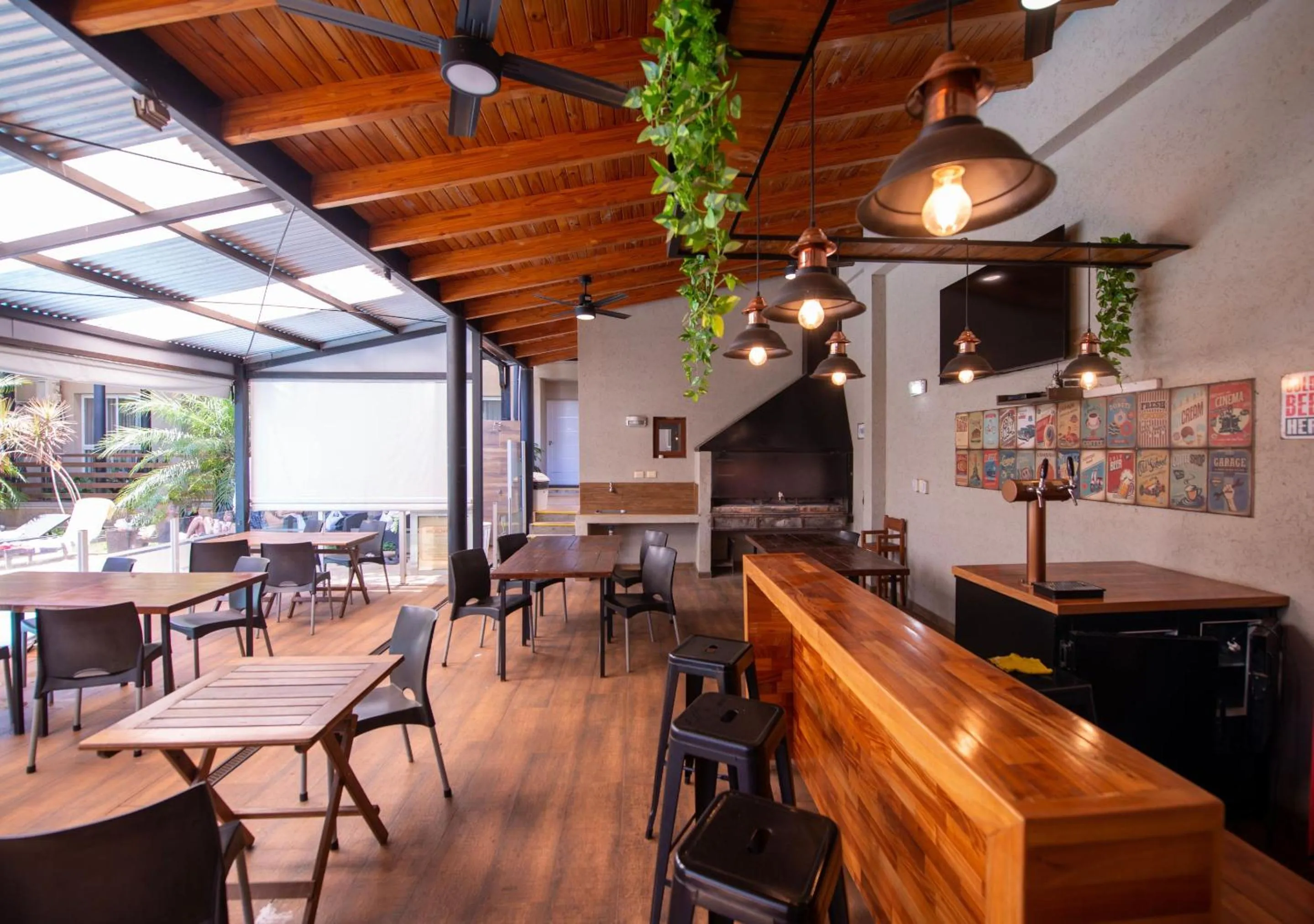 Restaurant/places to eat in INGA by DOT Suites