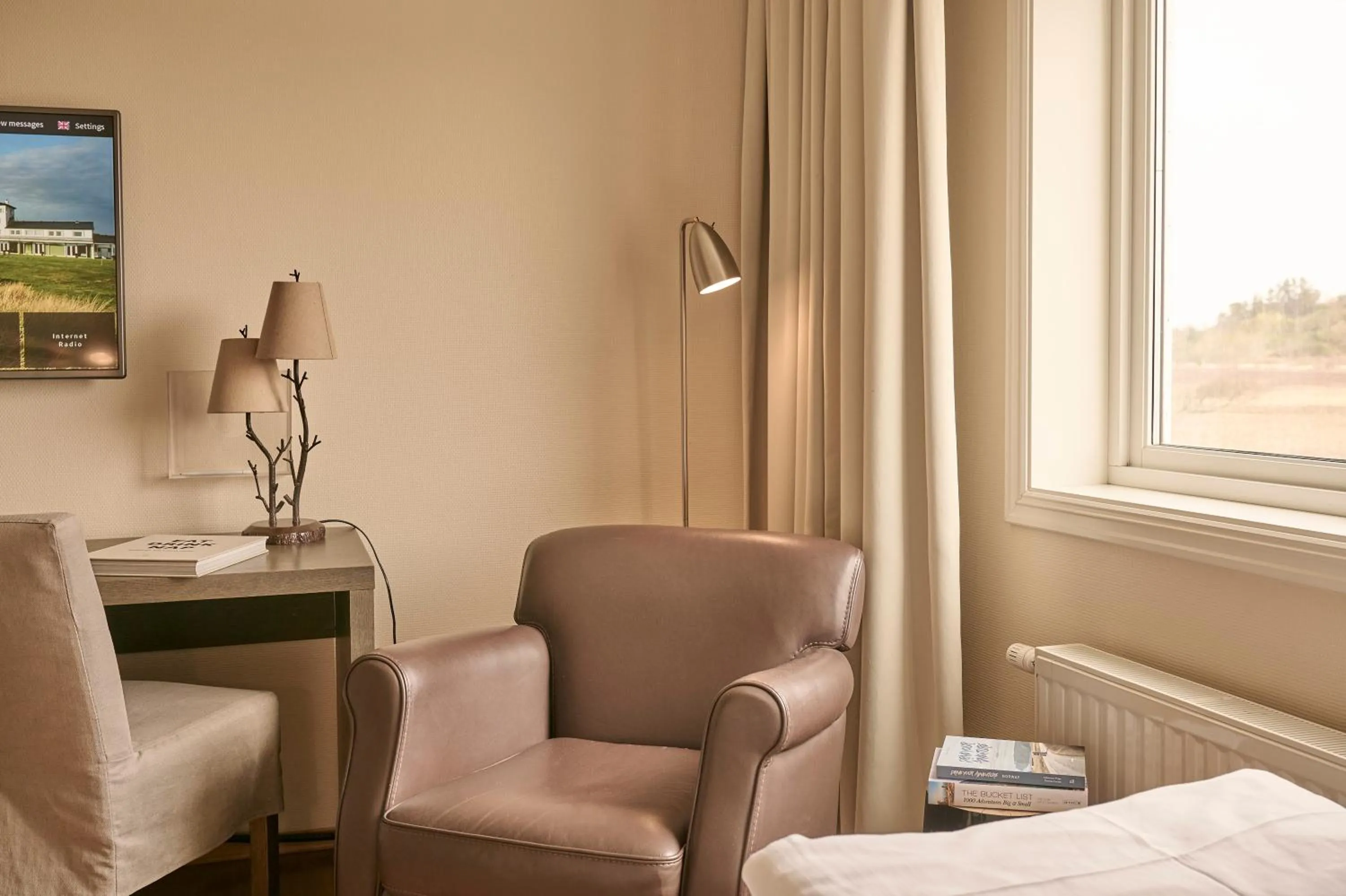 TV and multimedia in Sola Strand Hotel