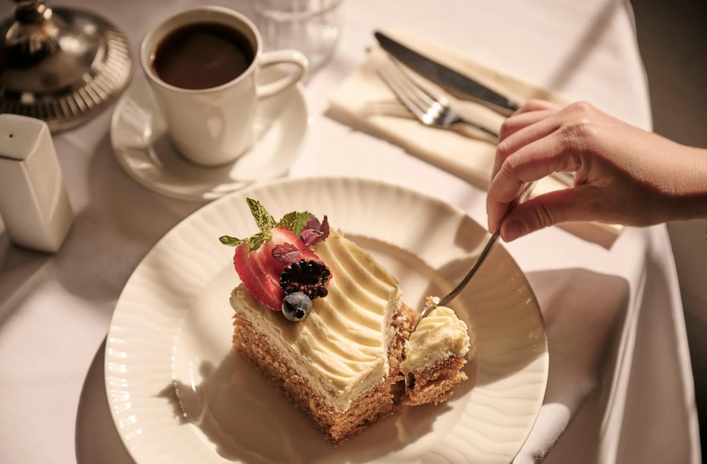 Food and drinks in Sola Strand Hotel