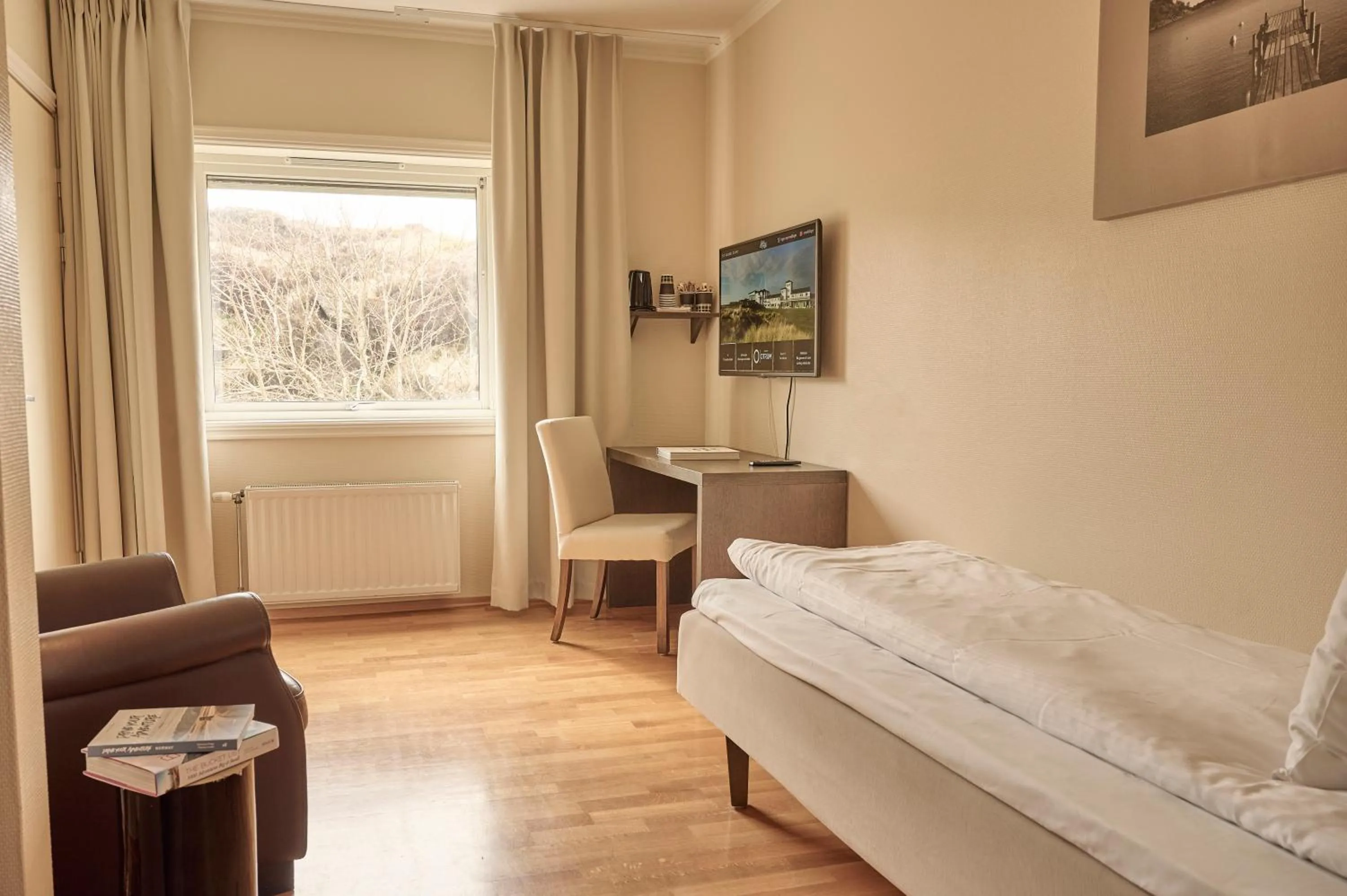 Bedroom, Bed in Sola Strand Hotel