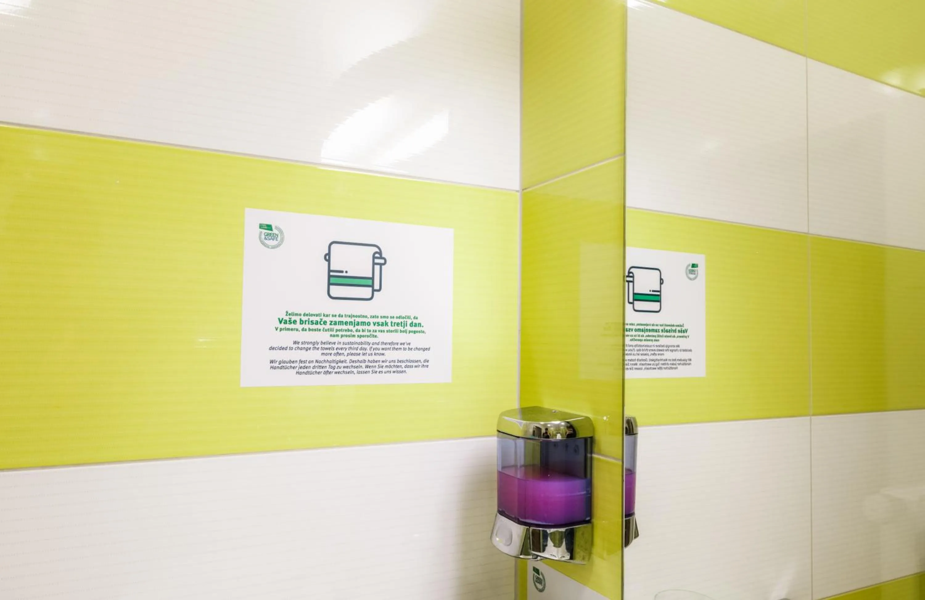 Bathroom in Dvorec Trebnik - SOBE