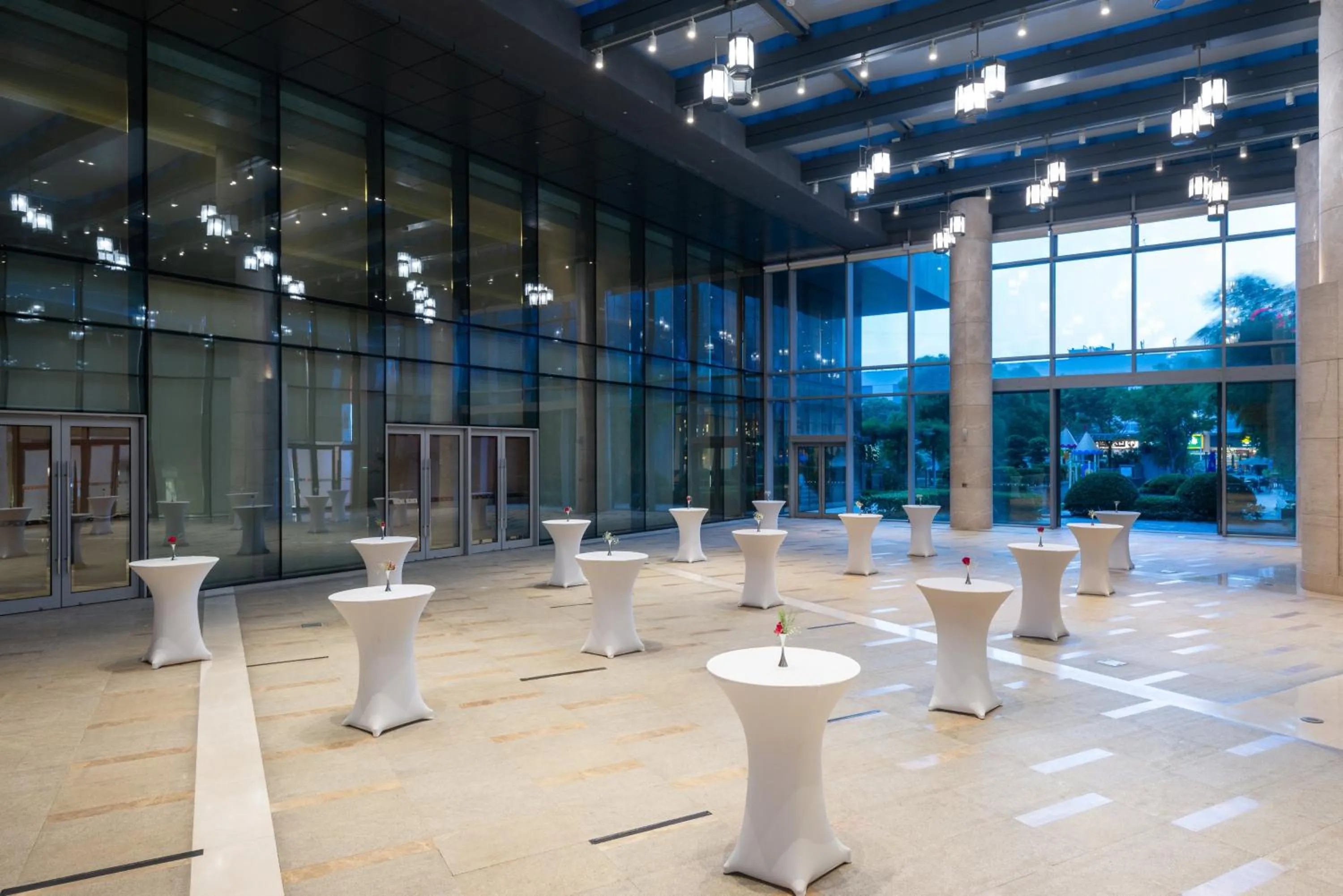 Meeting/conference room in Holiday Inn Shanghai Pudong Kangqiao by IHG - Free shuttle bus to Disney land, Ins Swimming Pool