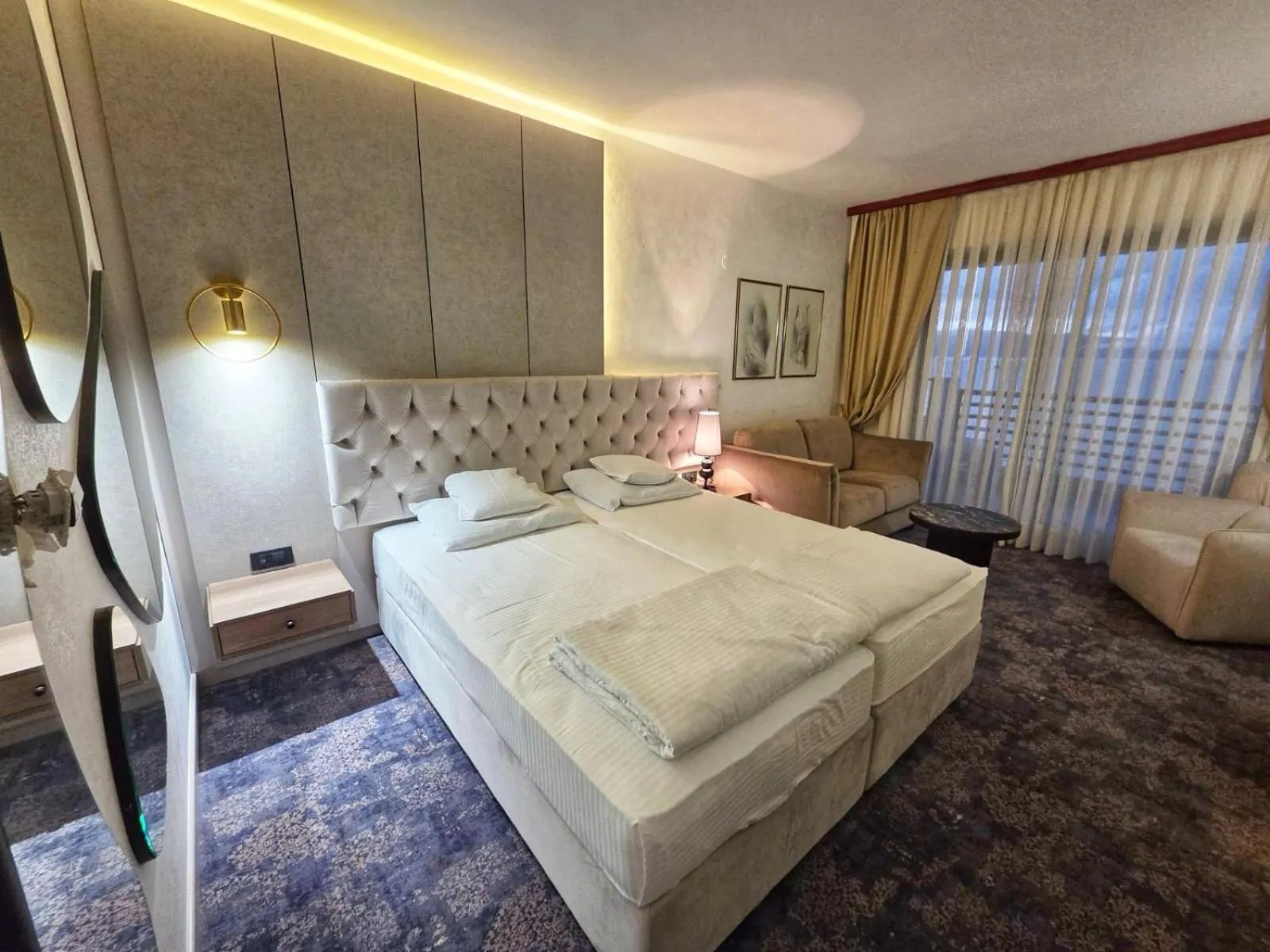 Bed in Hotel Bellevue - Metropol Lake Resort