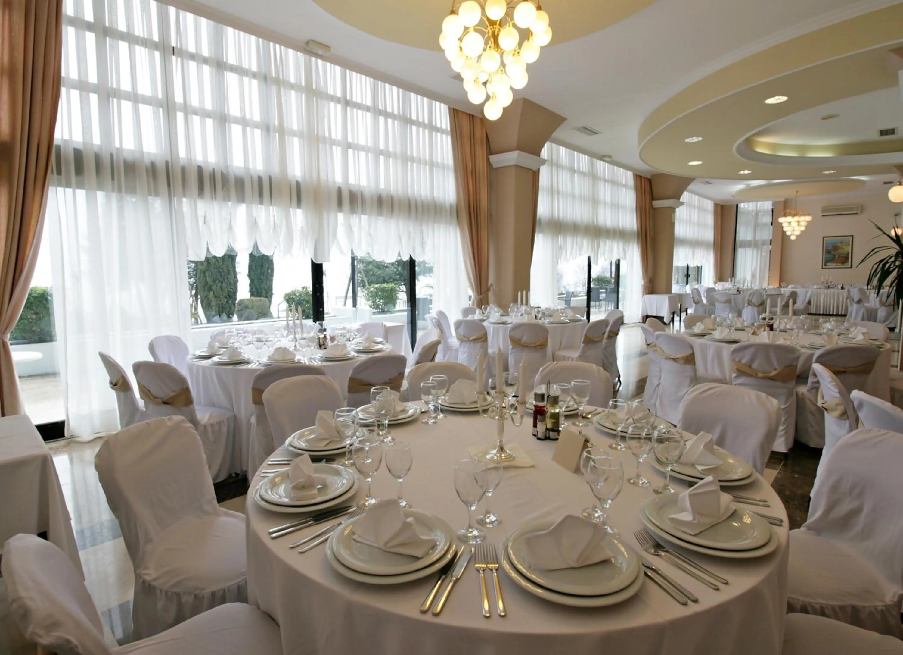 Restaurant/places to eat in Hotel Bellevue - Metropol Lake Resort