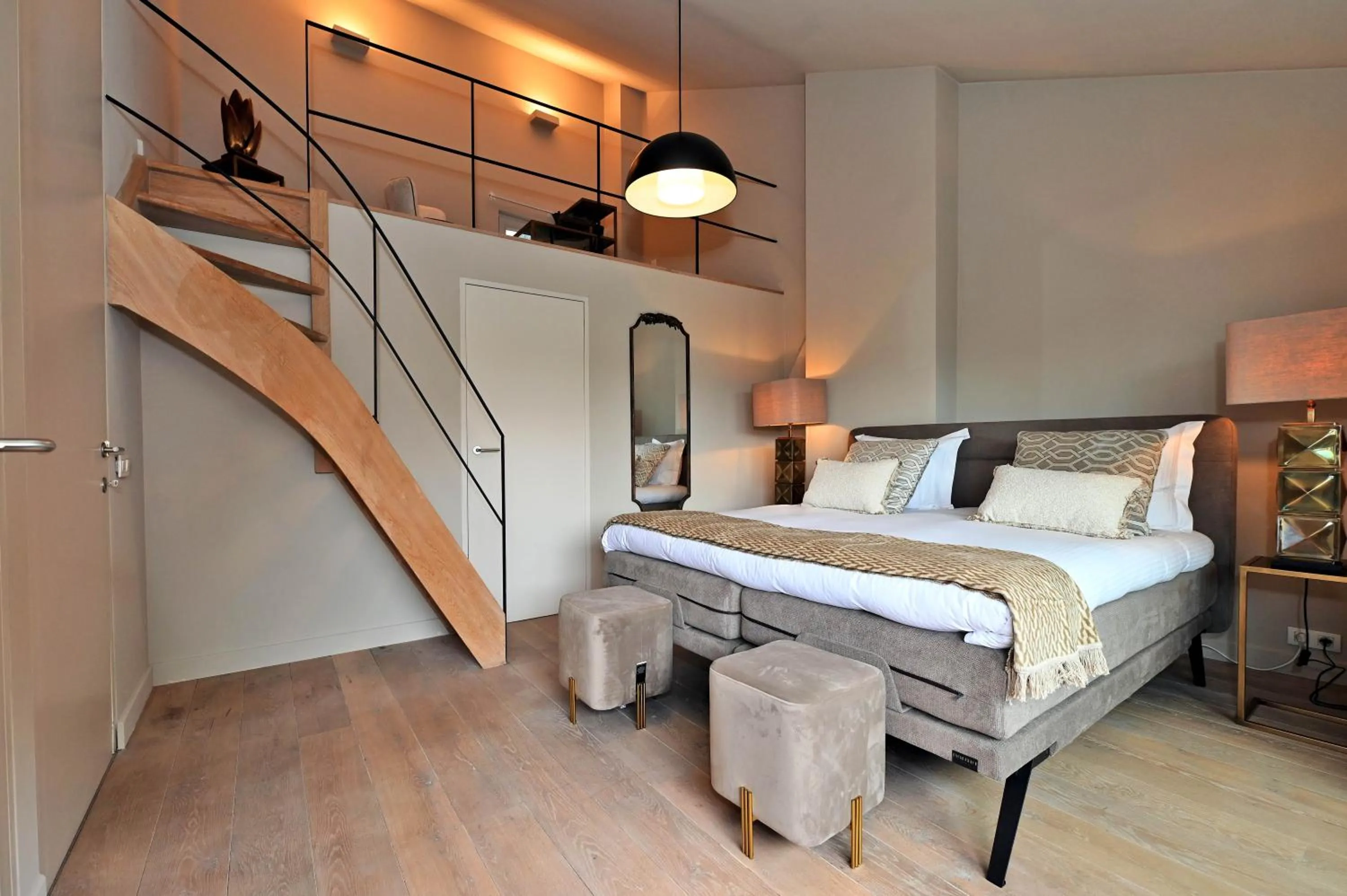 Bed in Rooms With A View