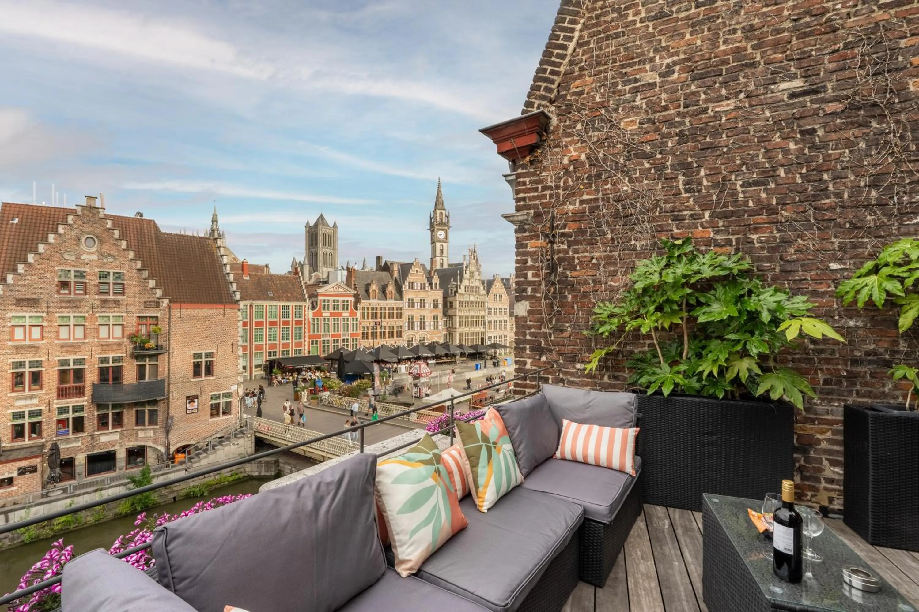 View (from property/room) in Rooms With A View