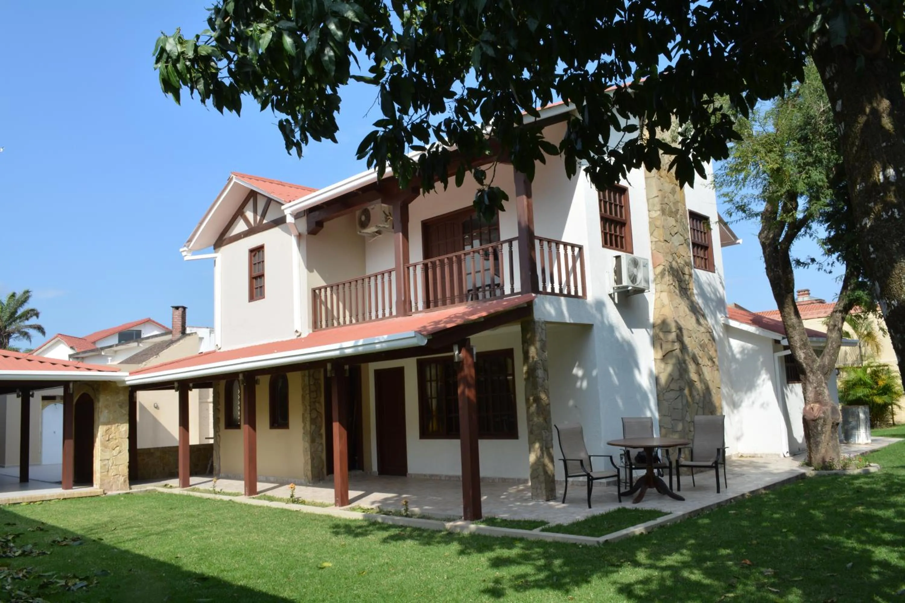 Bird's eye view in Hotel By Armonía Santa Cruz