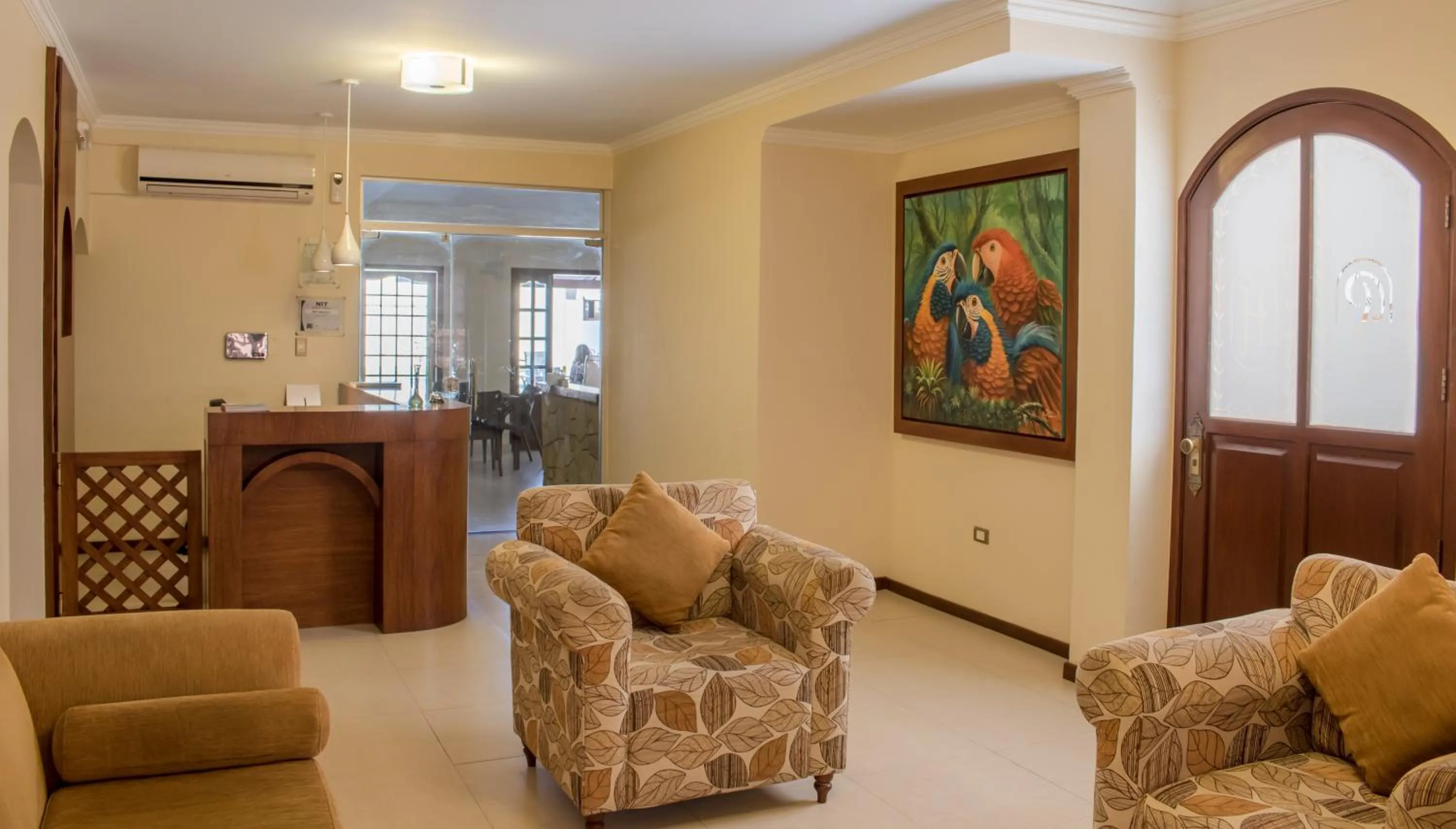 Lobby or reception in Hotel By Armonía Santa Cruz