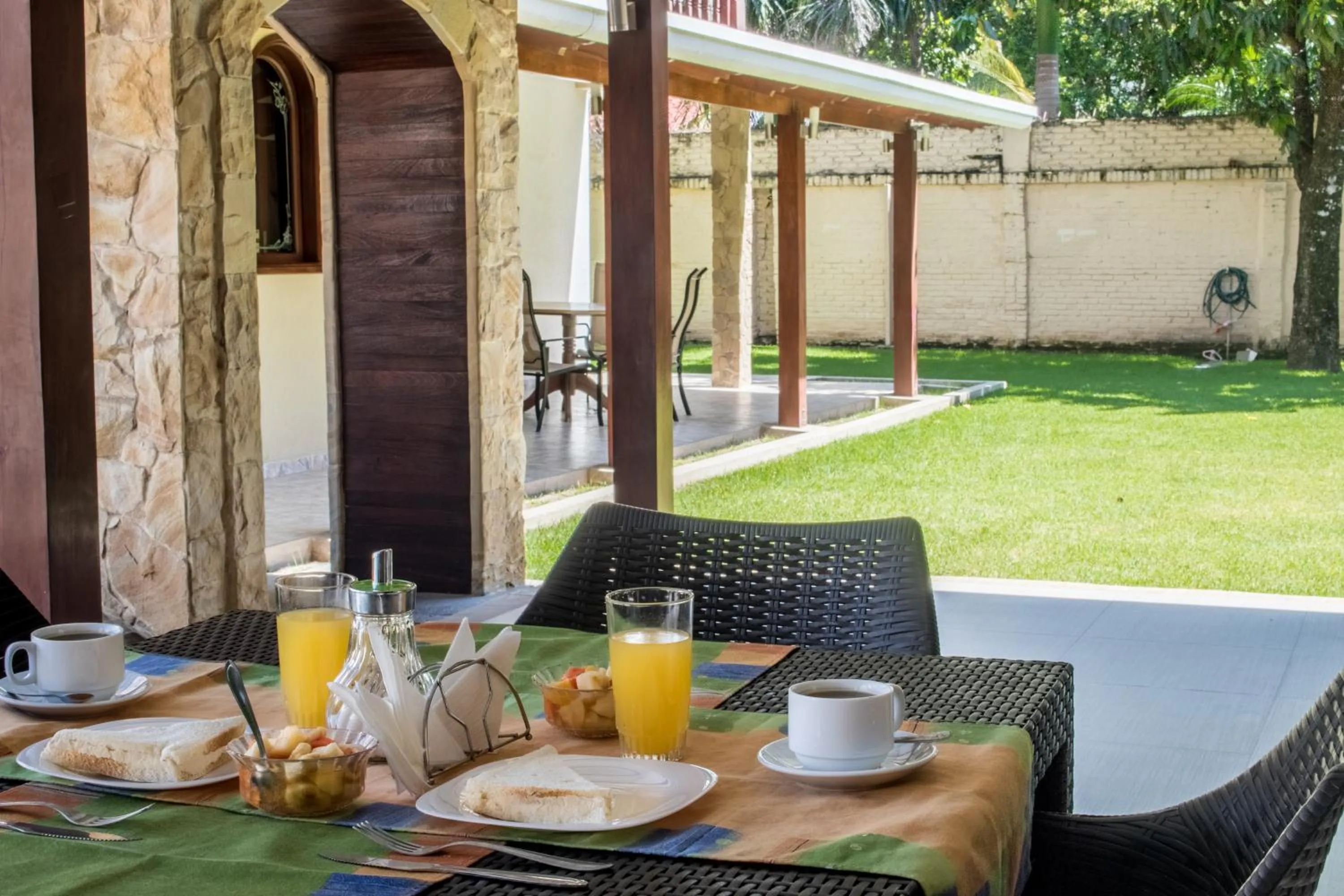 Garden view in Hotel By Armonía Santa Cruz