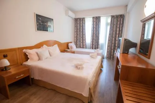 Hotel Tourist - Metropol Lake Resort