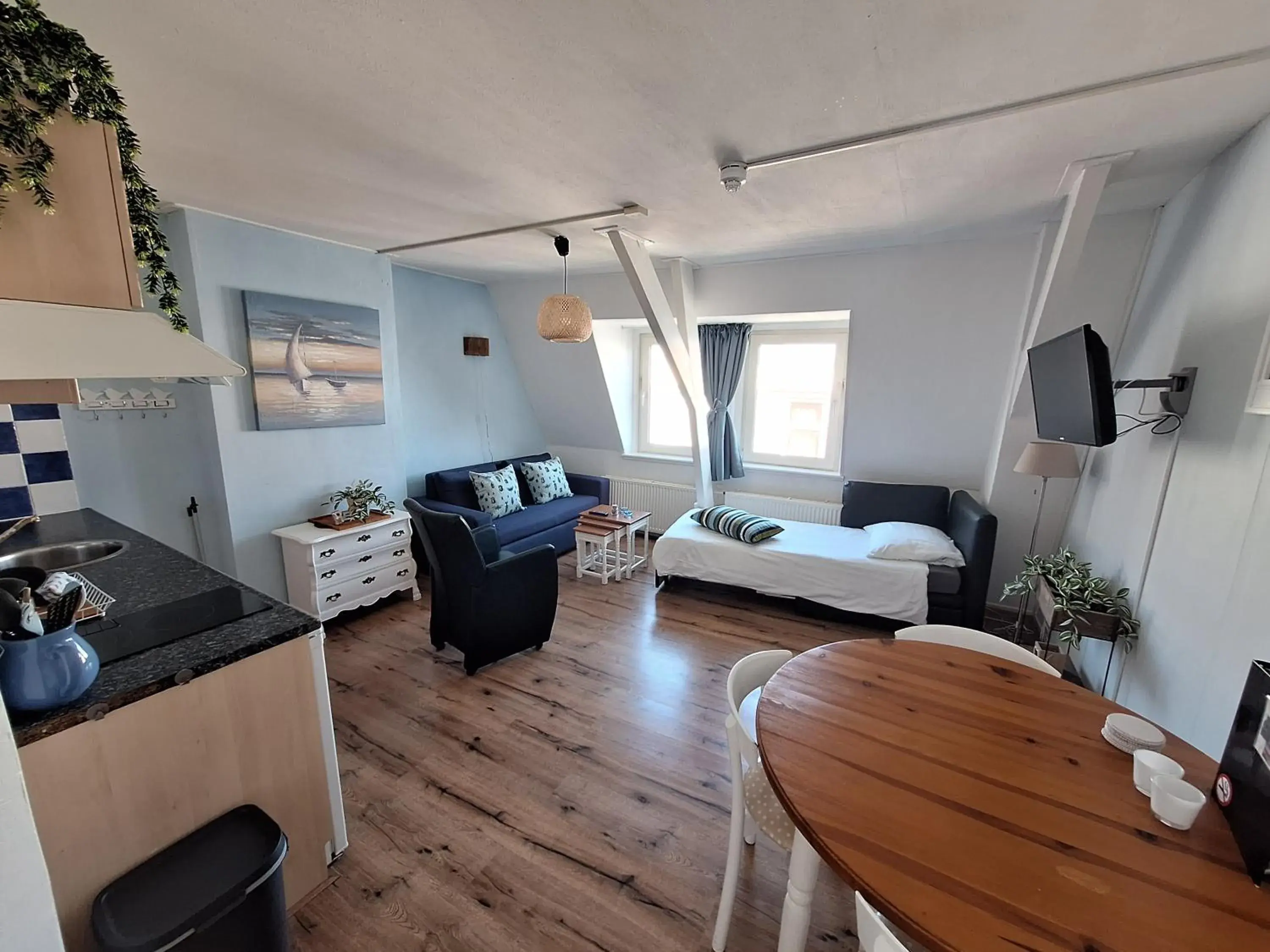 One-Bedroom Apartment (2 Adults) - Second Floor at the Backside in Appartementen Zandvoort One-Bedroom Apartment (2 Adults) - Second Floor at the Backside in Appartementen Zandvoort