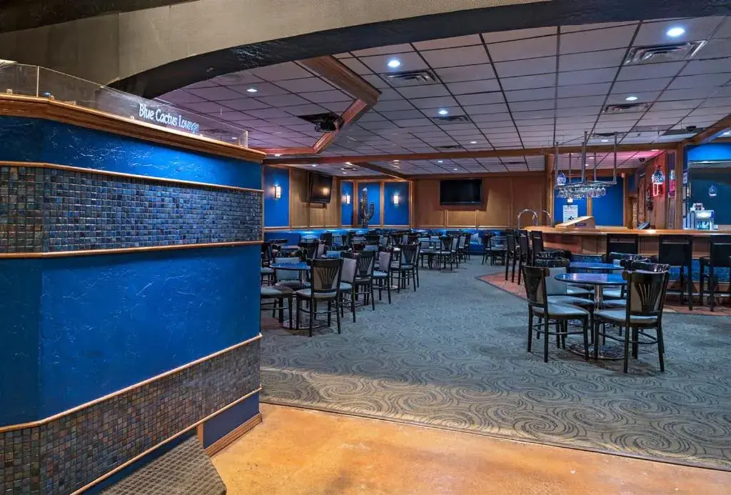 Lounge or bar in Stevens Inn a Howard Johnson by Wyndham Lounge or bar in Stevens Inn a Howard Johnson by Wyndham