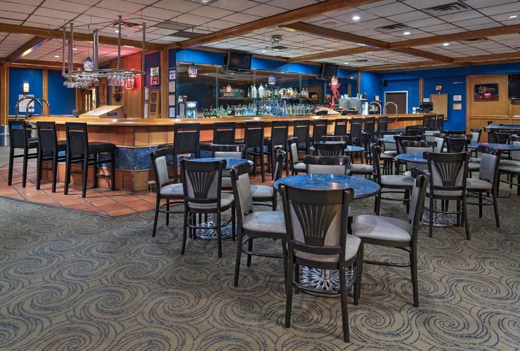 Restaurant/places to eat in Stevens Inn a Howard Johnson by Wyndham