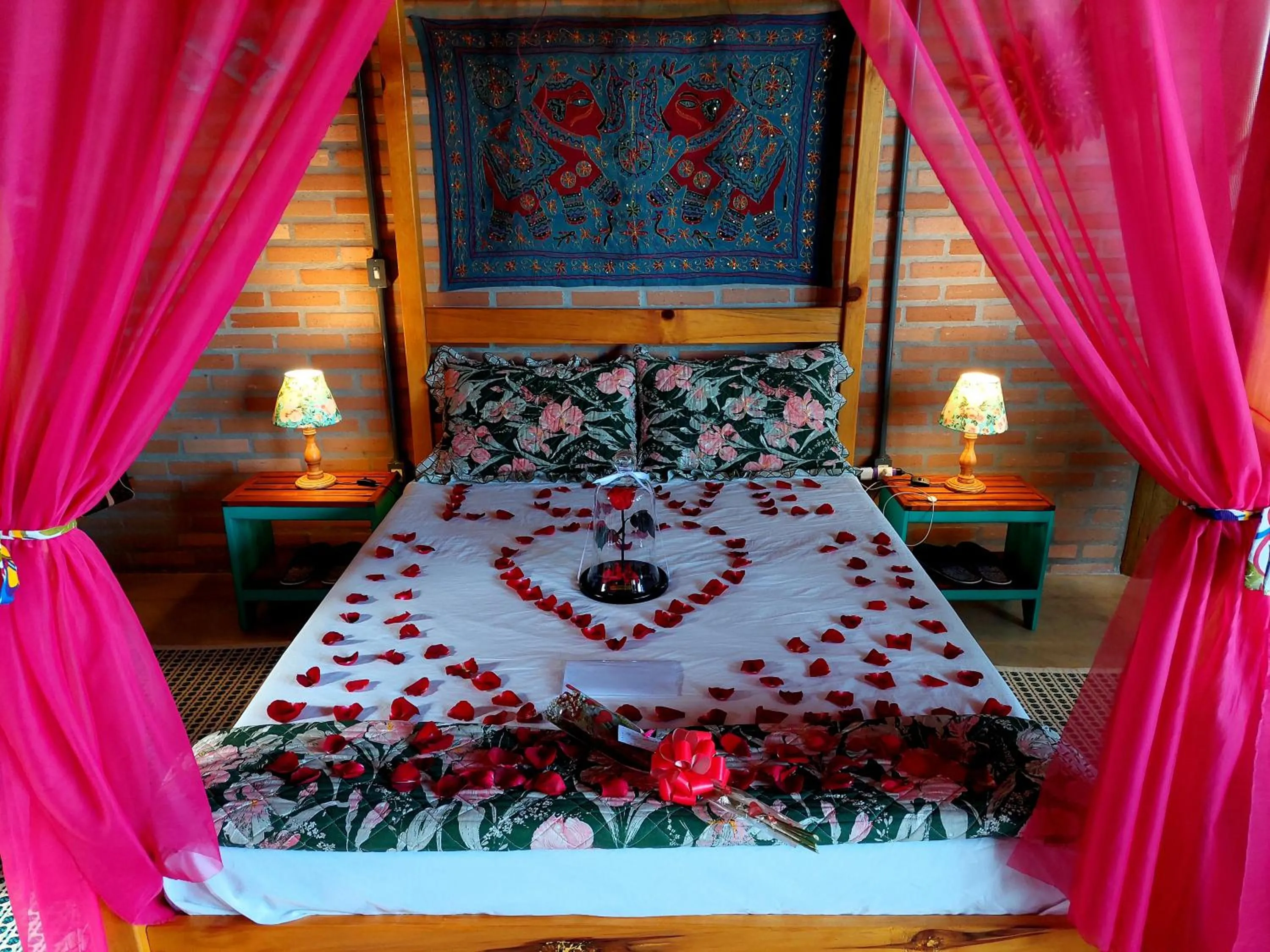 Decorative detail, Bed in Chalés Grande Vista - Refúgio da Alma