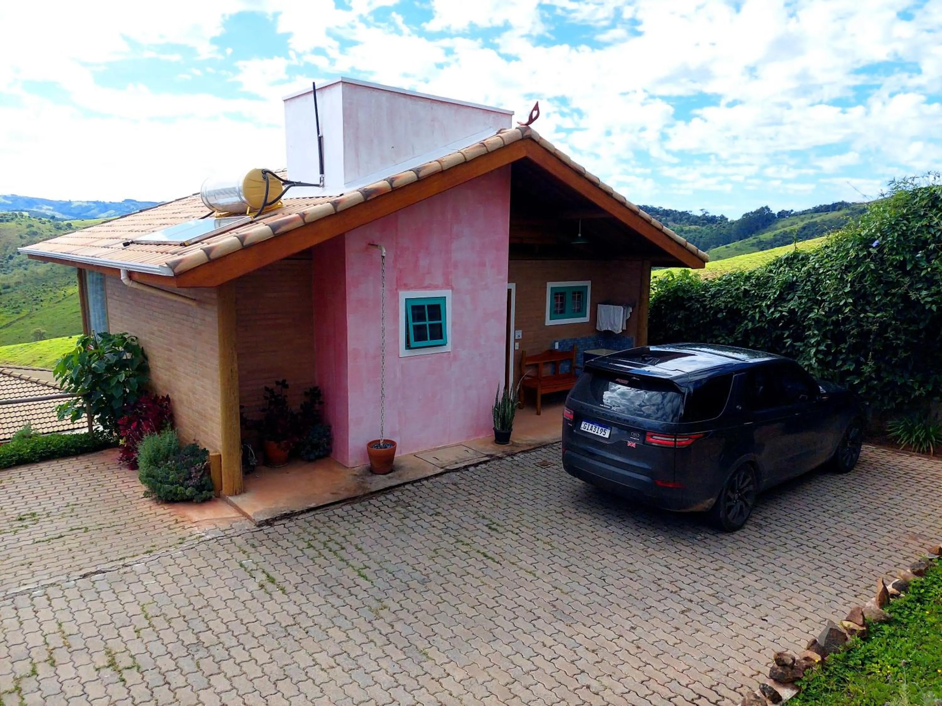 Parking in Chalés Grande Vista - Refúgio da Alma
