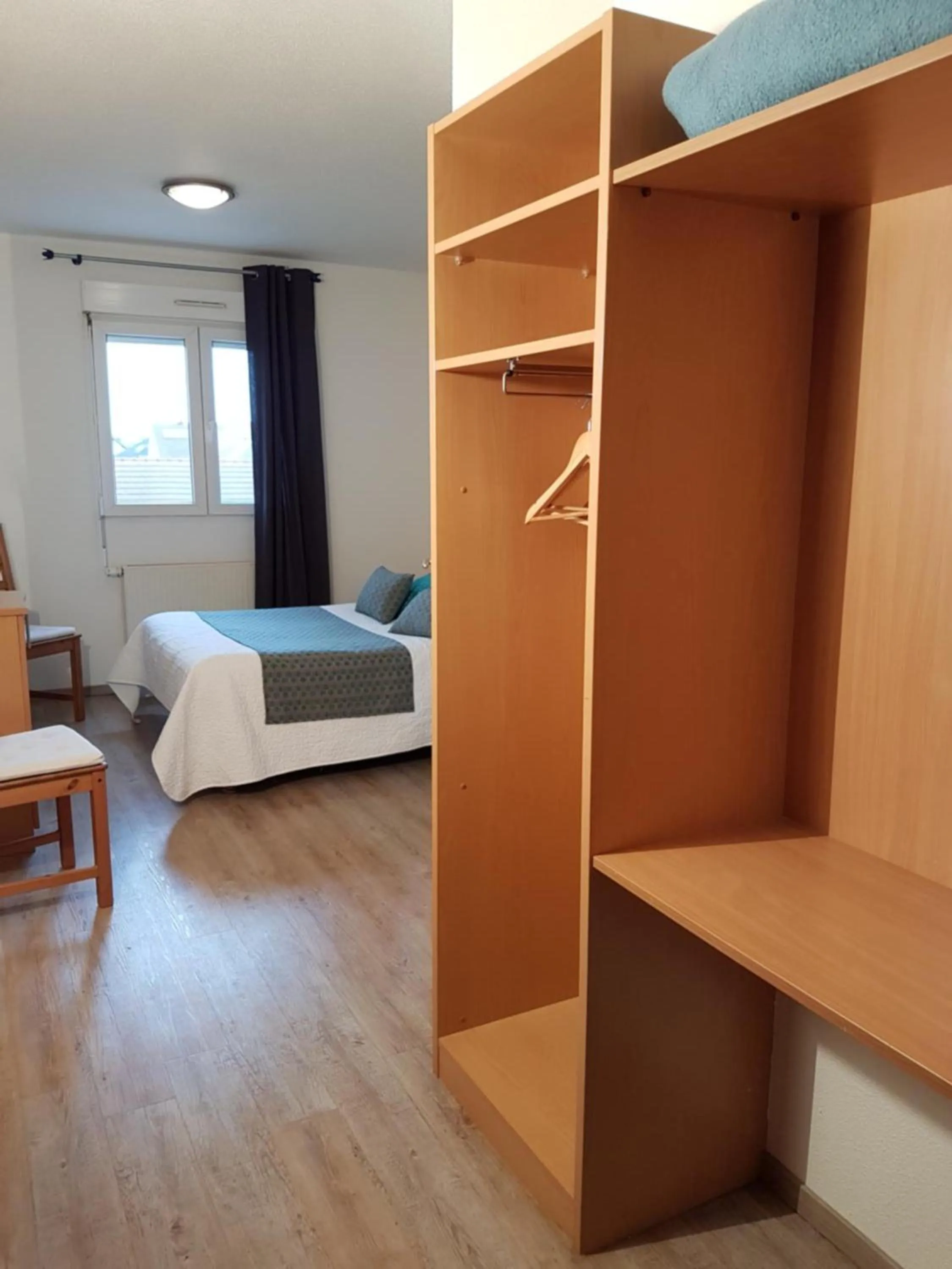 Bedroom, Bed in Hôtel Des Bois