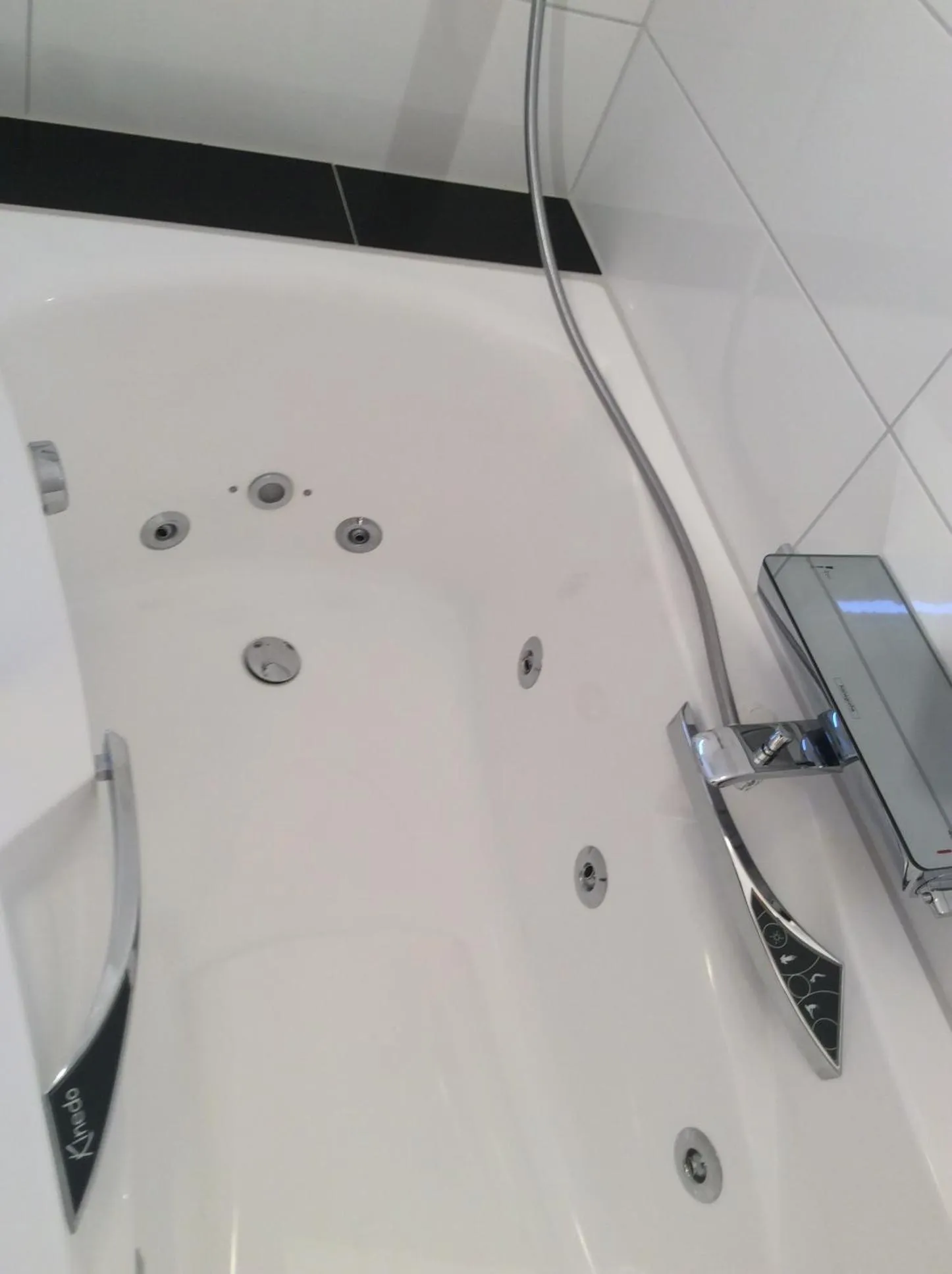 Hot Tub in Hôtel Des Bois