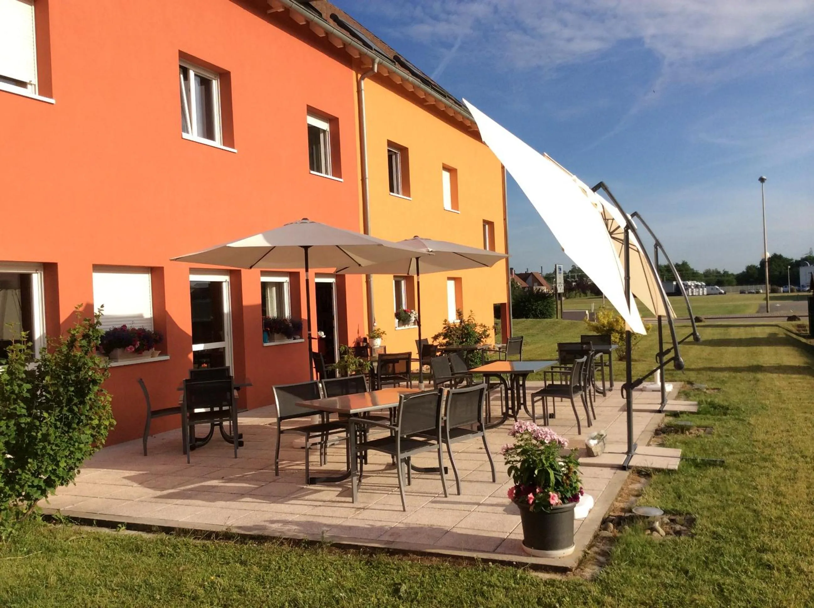 Patio in Hôtel Des Bois