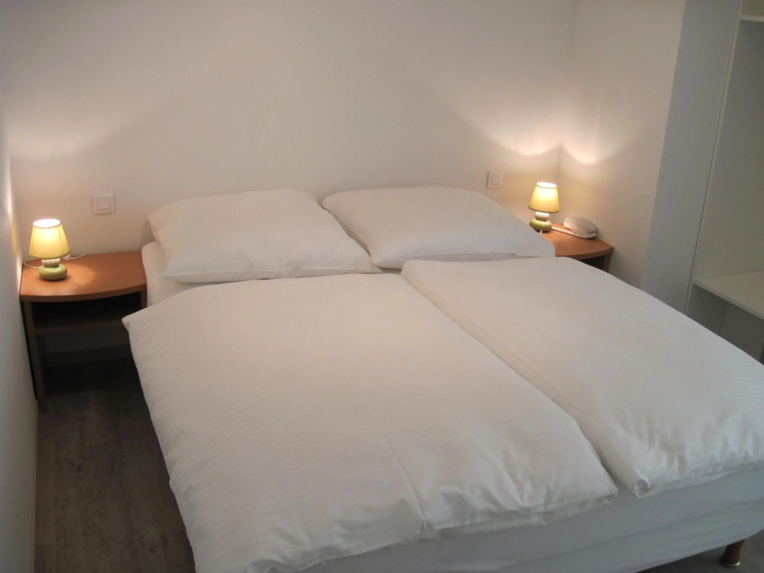 Bed in Hôtel Des Bois