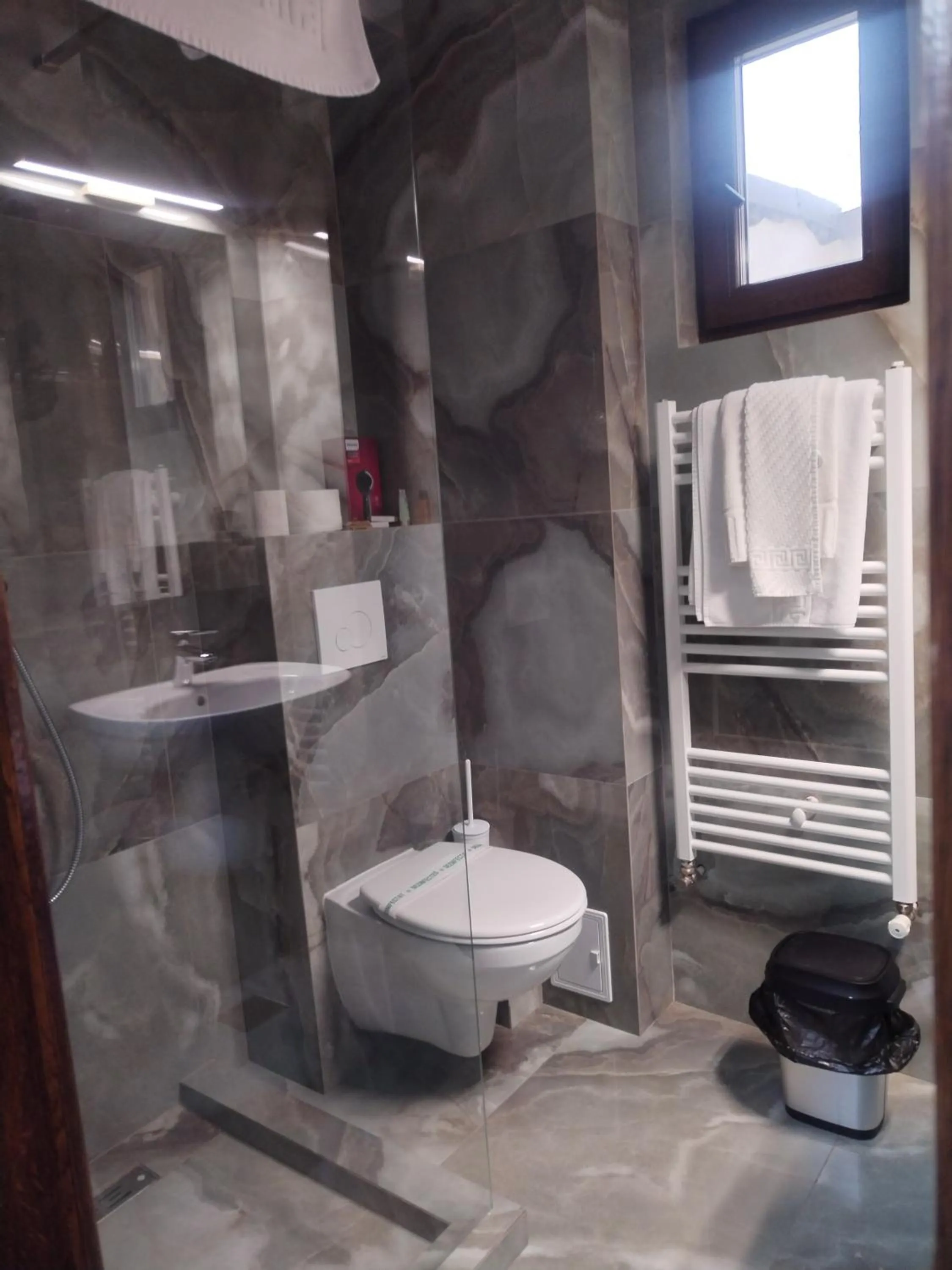 Bathroom in Hotel Majestic