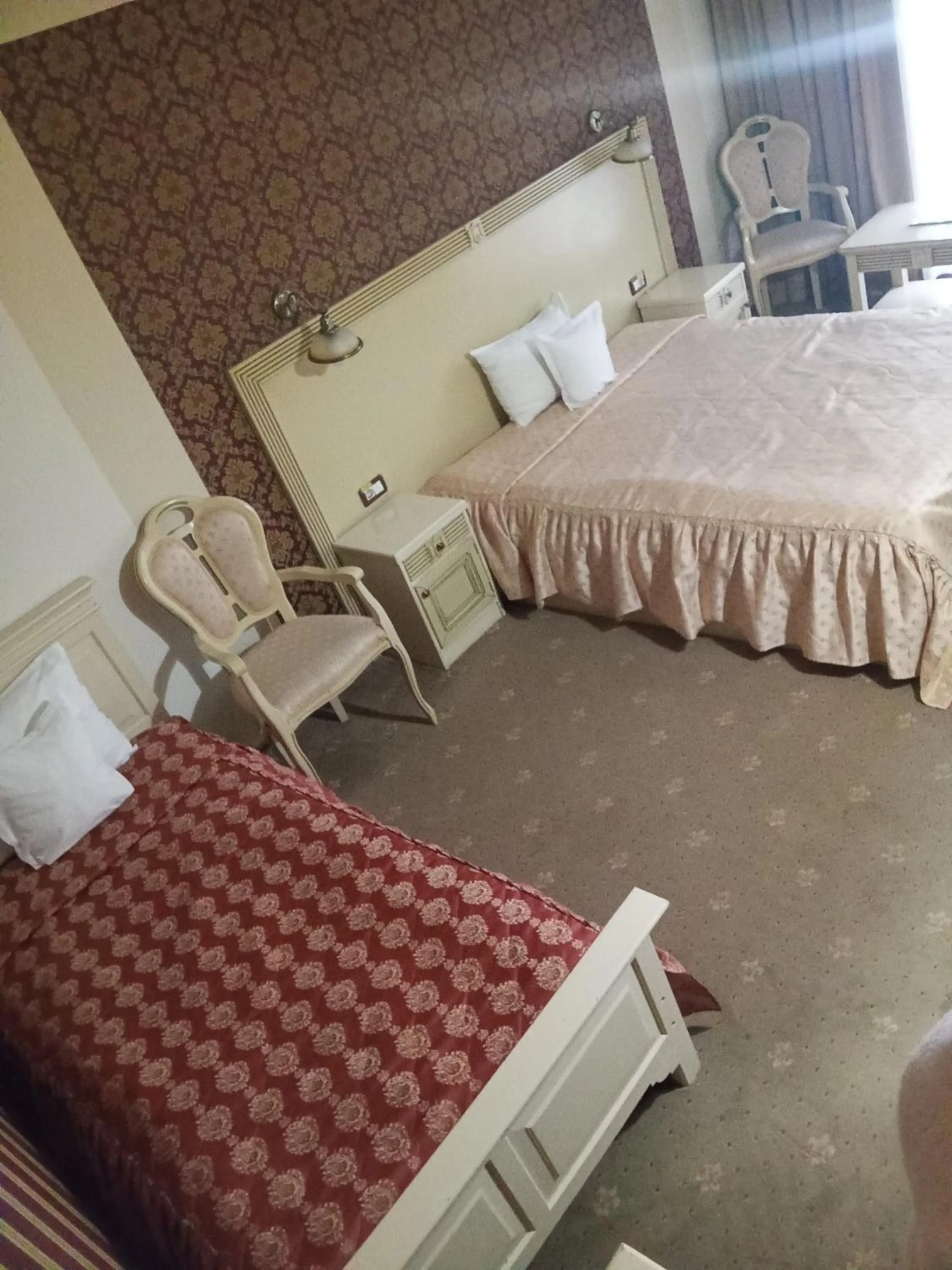 Bed in Hotel Majestic City Center