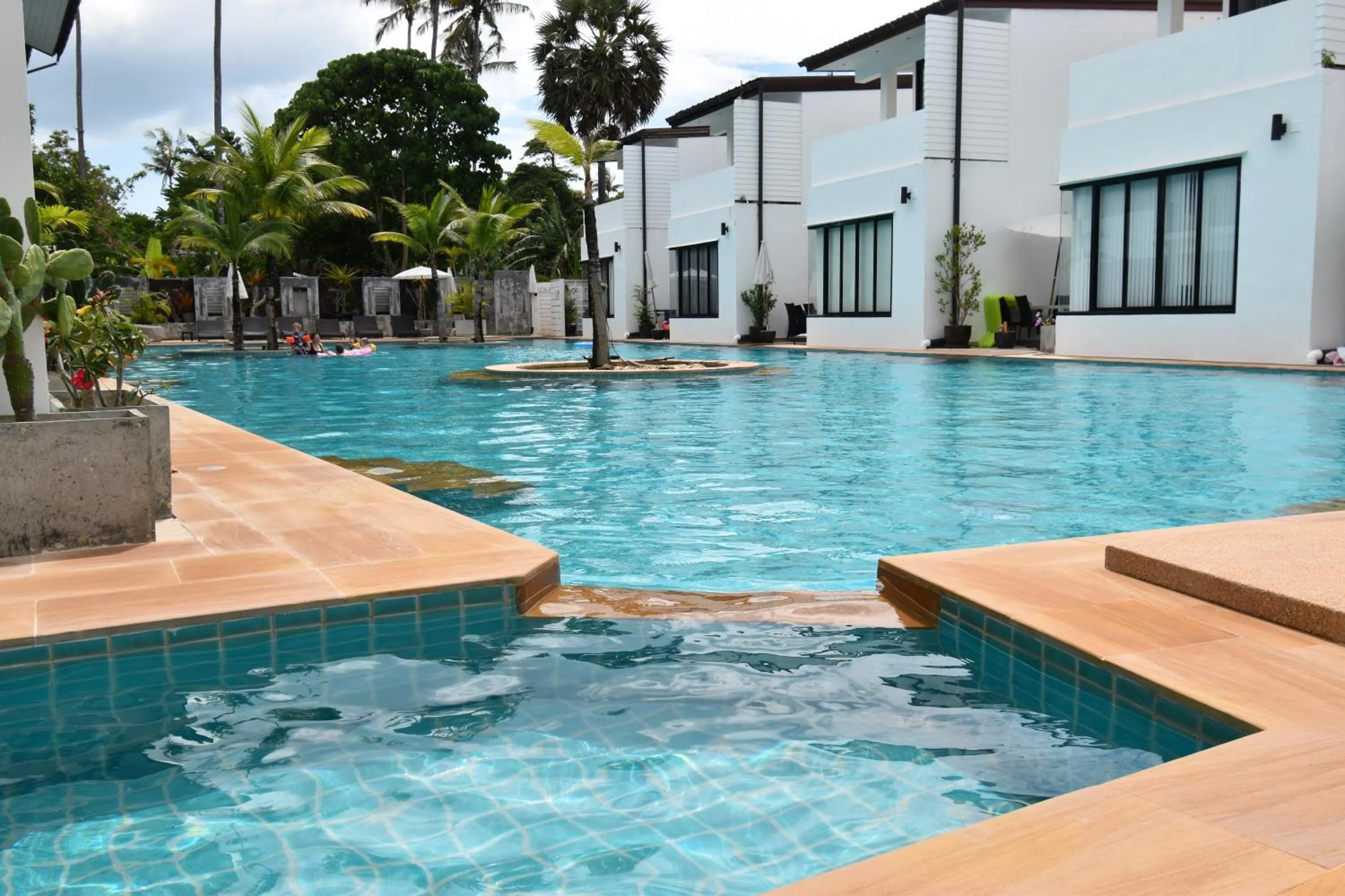 Swimming pool in Sai Naam Lanta Residence SHA Plus